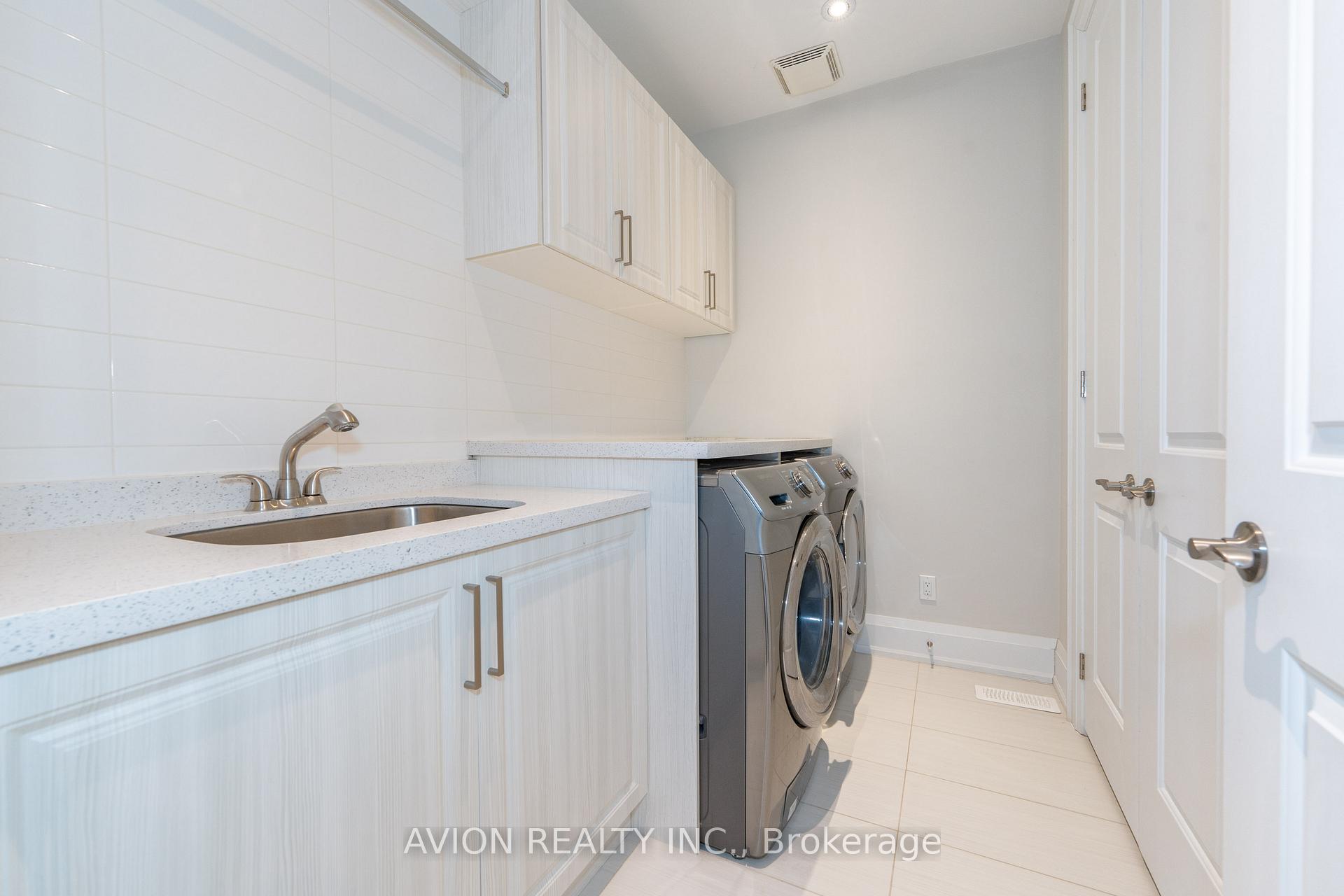 Photo 25 of 705 Hillview Crescent, Pickering, West Shore — HOMEH