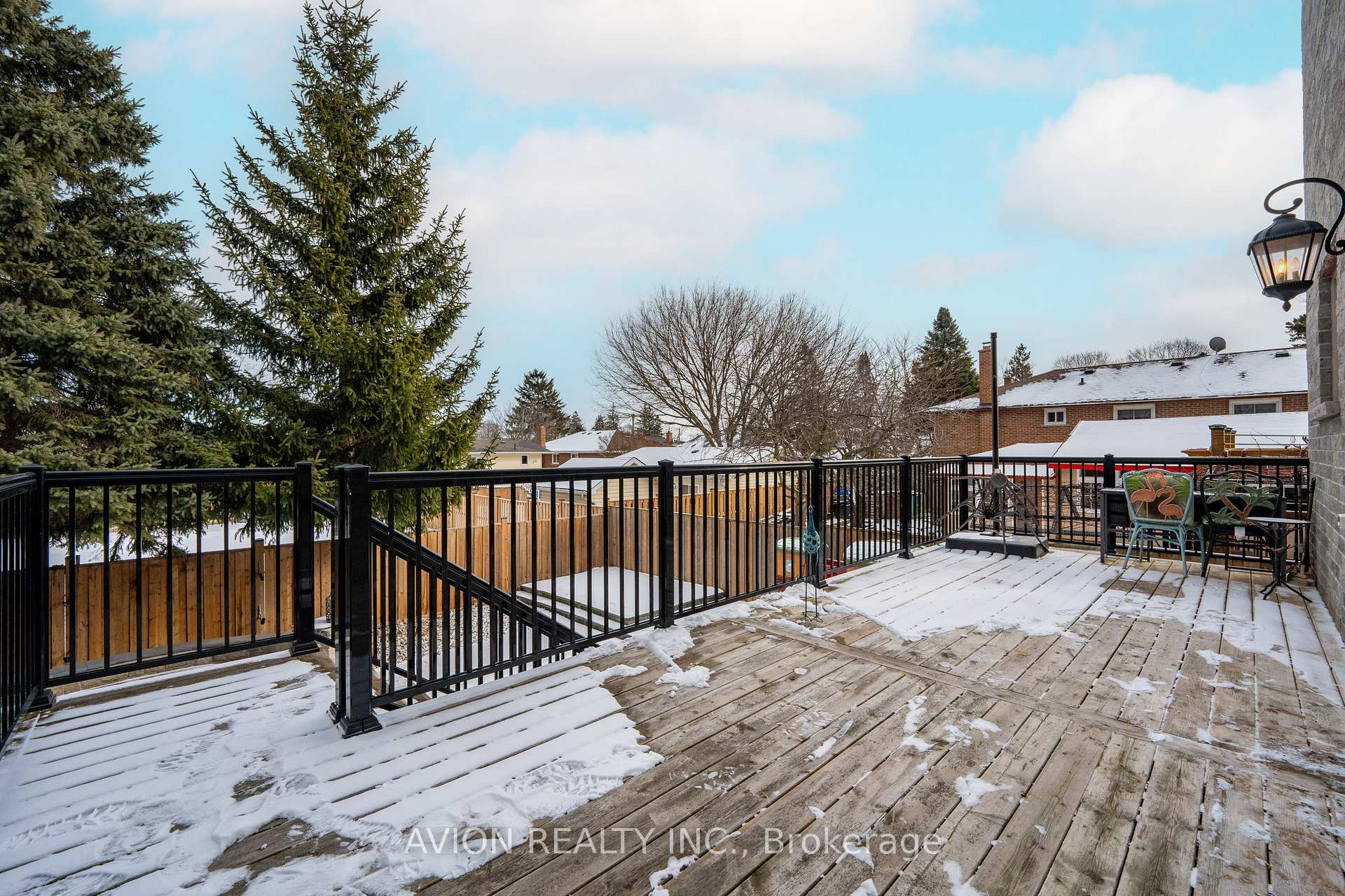 Photo 37 of 705 Hillview Crescent, Pickering, West Shore — HOMEH