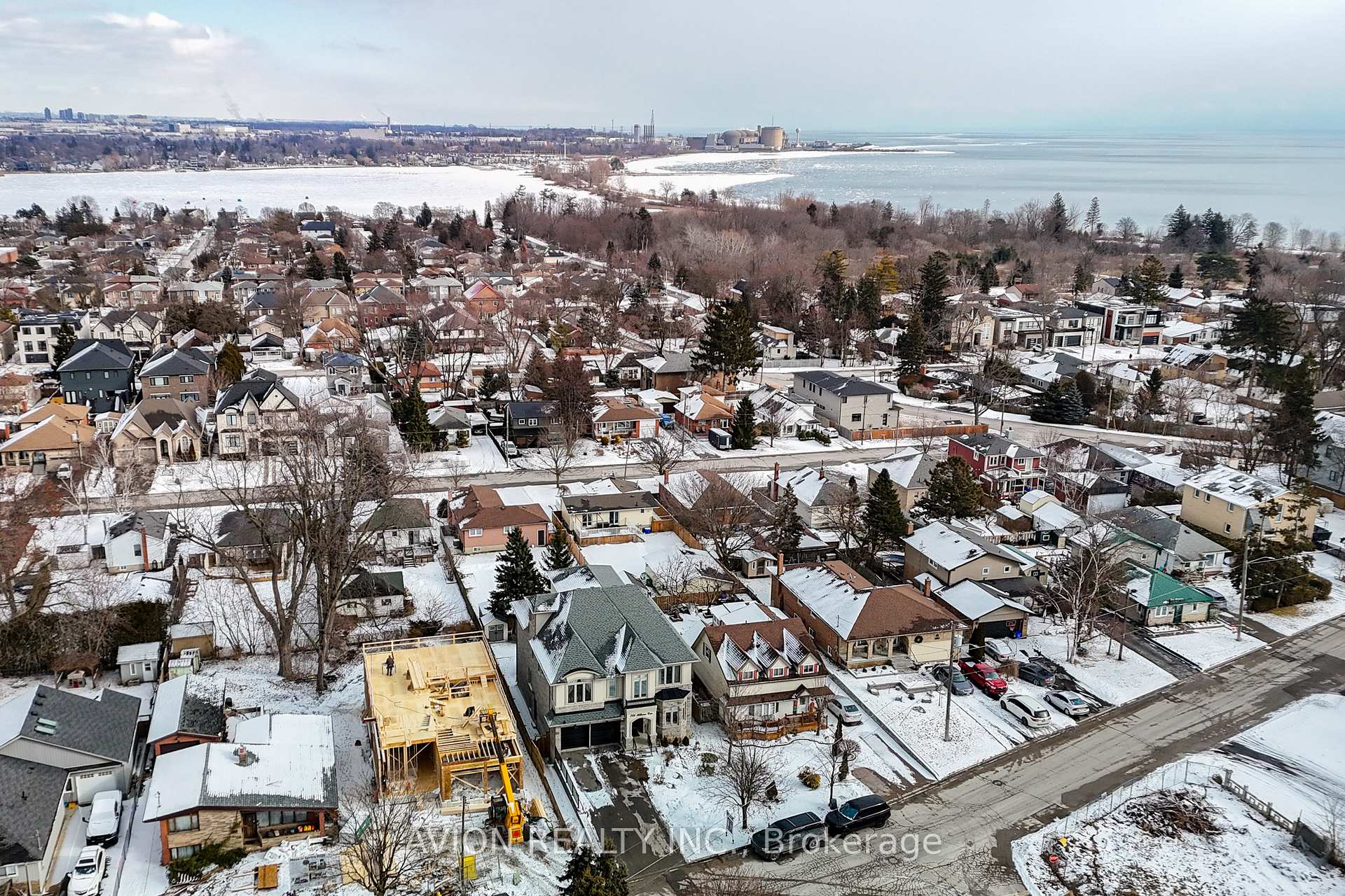 Photo 42 of 705 Hillview Crescent, Pickering, West Shore — HOMEH
