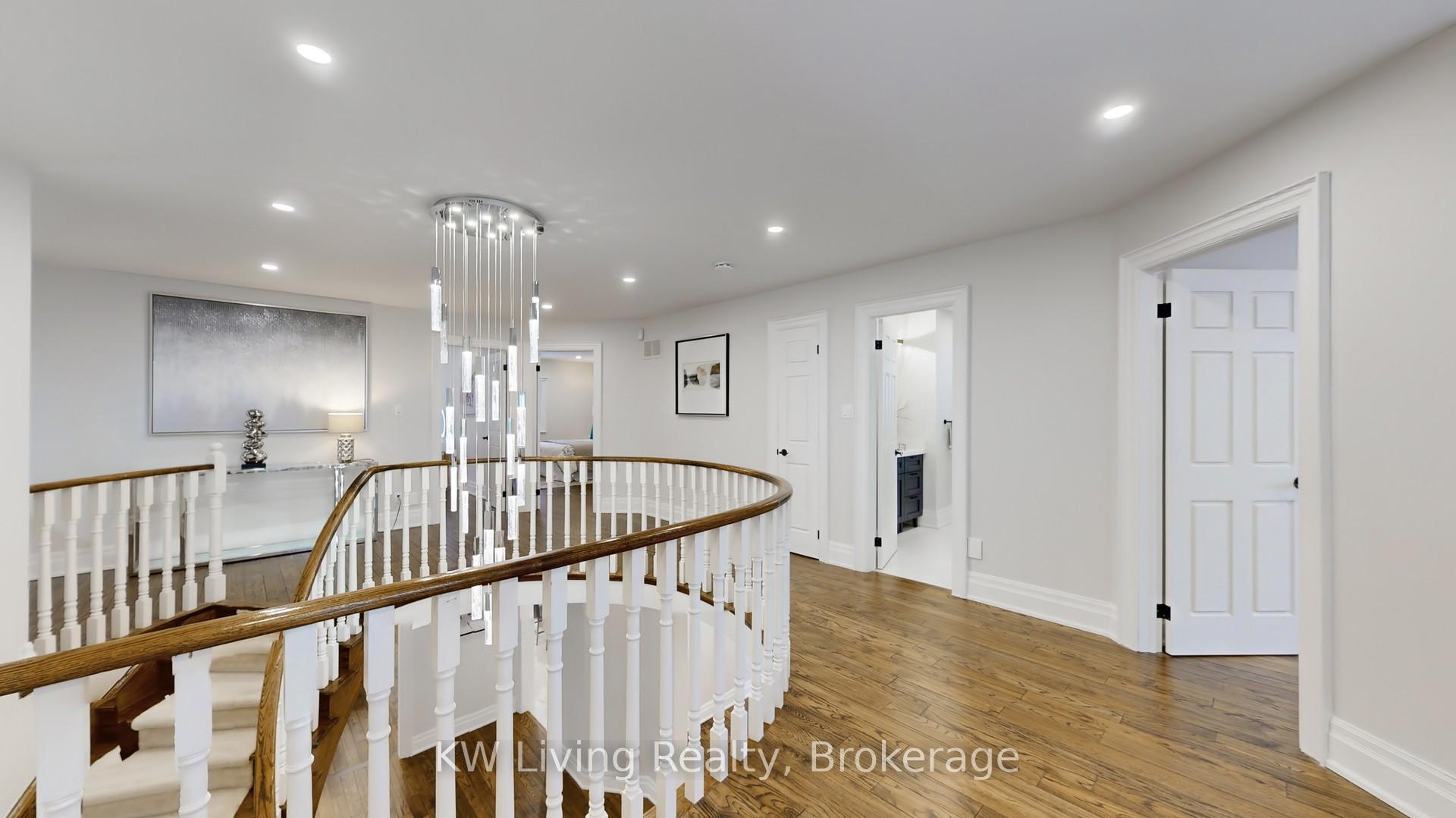 Photo 18 of 5 Chadwick Crescent, Richmond Hill, Bayview Hill — HOMEH