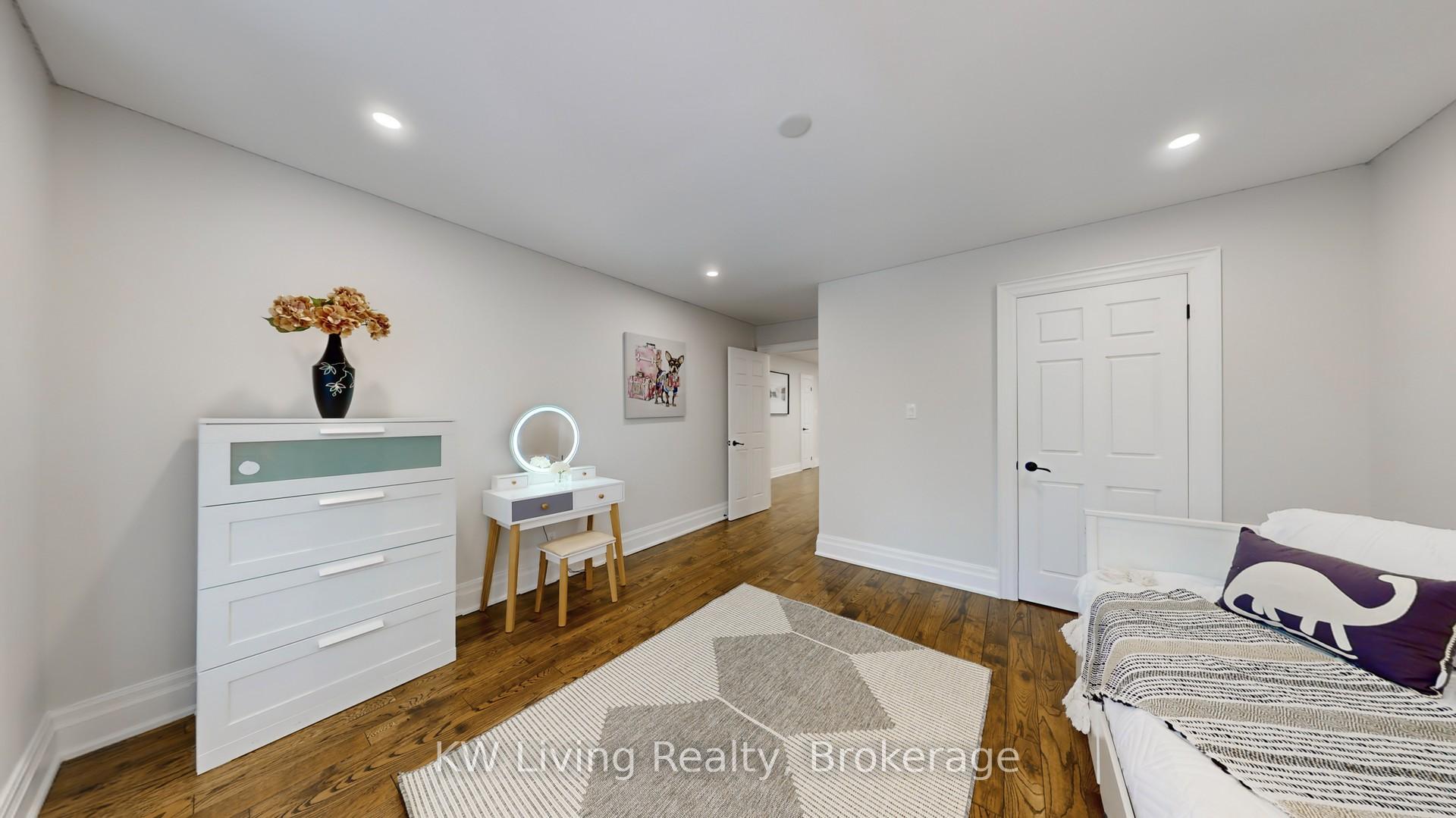 Photo 29 of 5 Chadwick Crescent, Richmond Hill, Bayview Hill — HOMEH