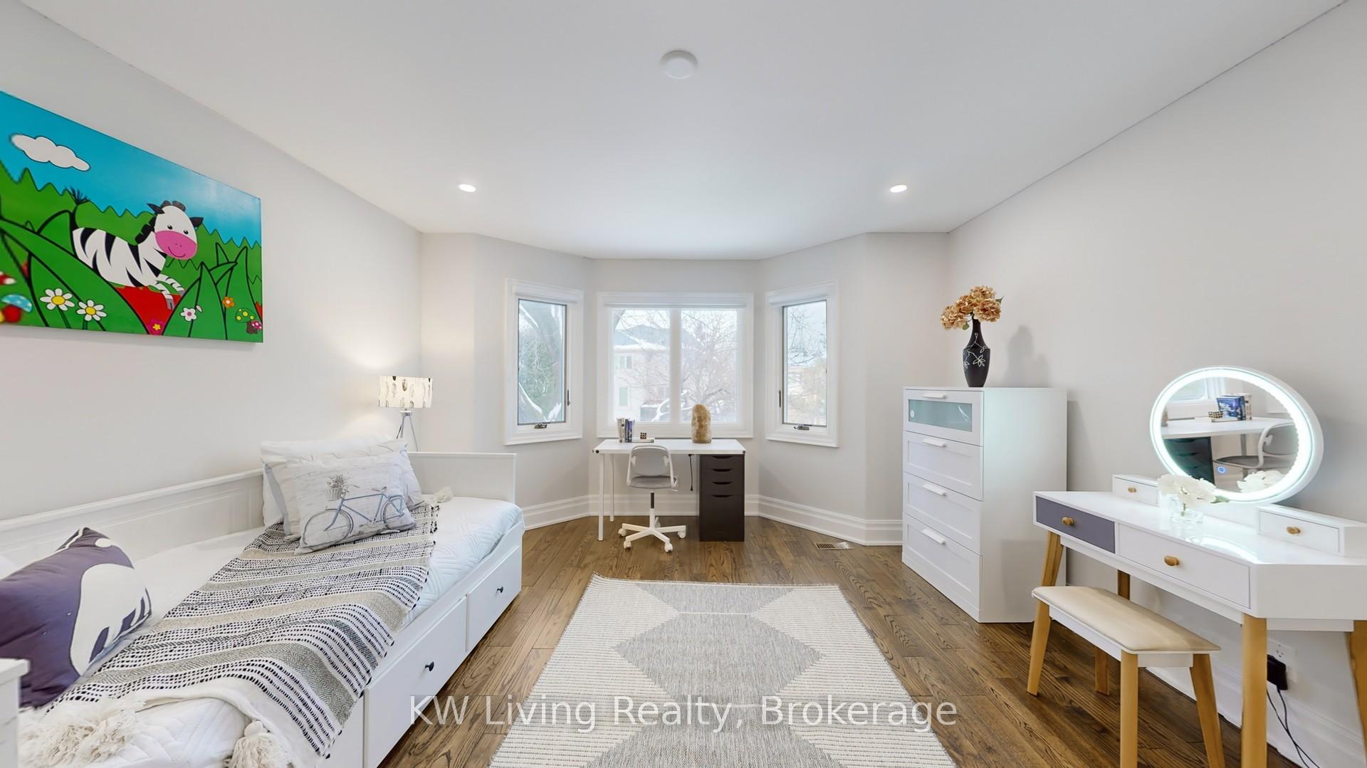 Photo 30 of 5 Chadwick Crescent, Richmond Hill, Bayview Hill — HOMEH