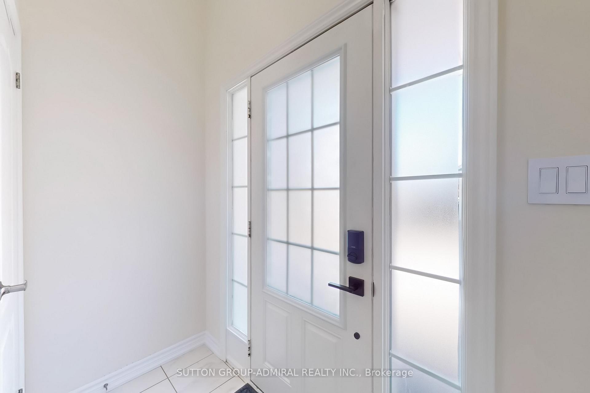 Photo 3 of 13329 Bathurst Street, Richmond Hill, Oak Ridges — HOMEH