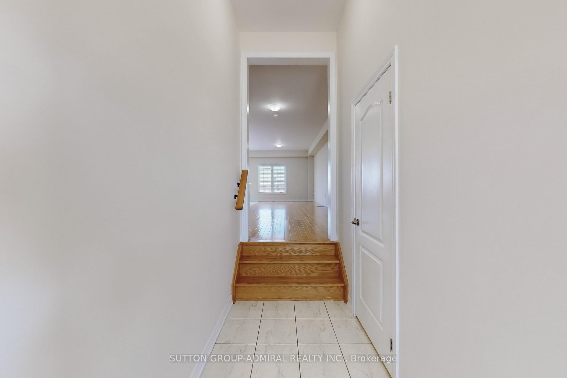 Photo 4 of 13329 Bathurst Street, Richmond Hill, Oak Ridges — HOMEH
