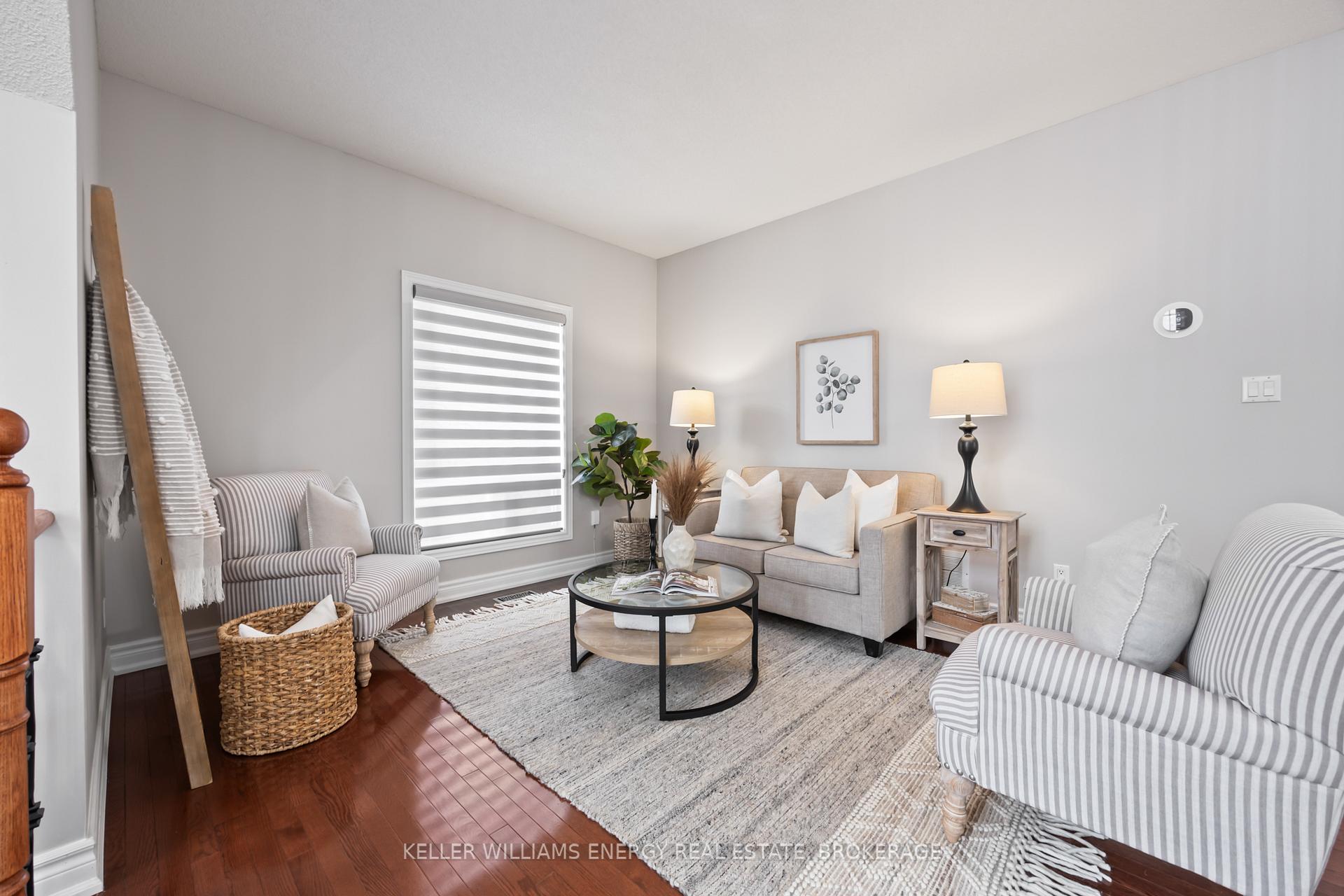 Photo 4 of 842 Darwin Drive, Pickering, Dunbarton — HOMEH
