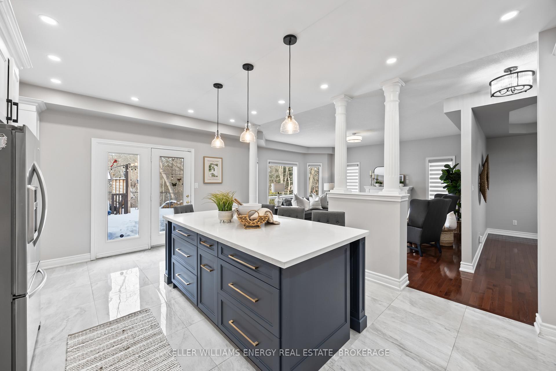 Photo 15 of 842 Darwin Drive, Pickering, Dunbarton — HOMEH