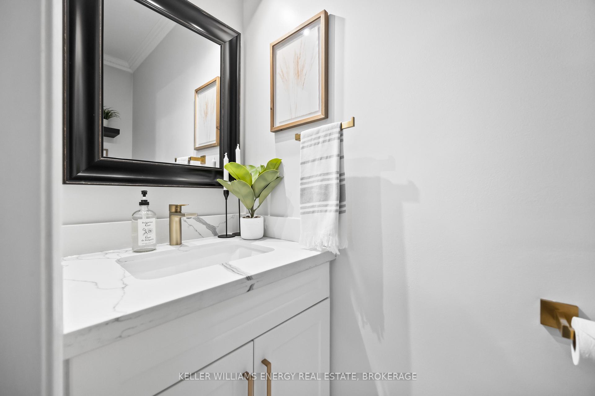 Photo 20 of 842 Darwin Drive, Pickering, Dunbarton — HOMEH