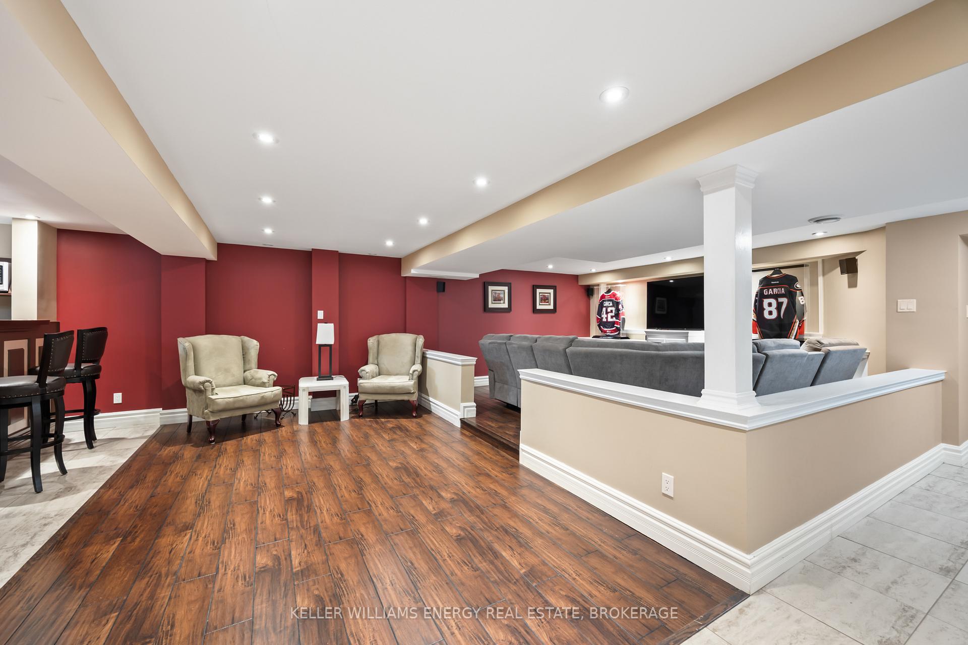Photo 33 of 842 Darwin Drive, Pickering, Dunbarton — HOMEH