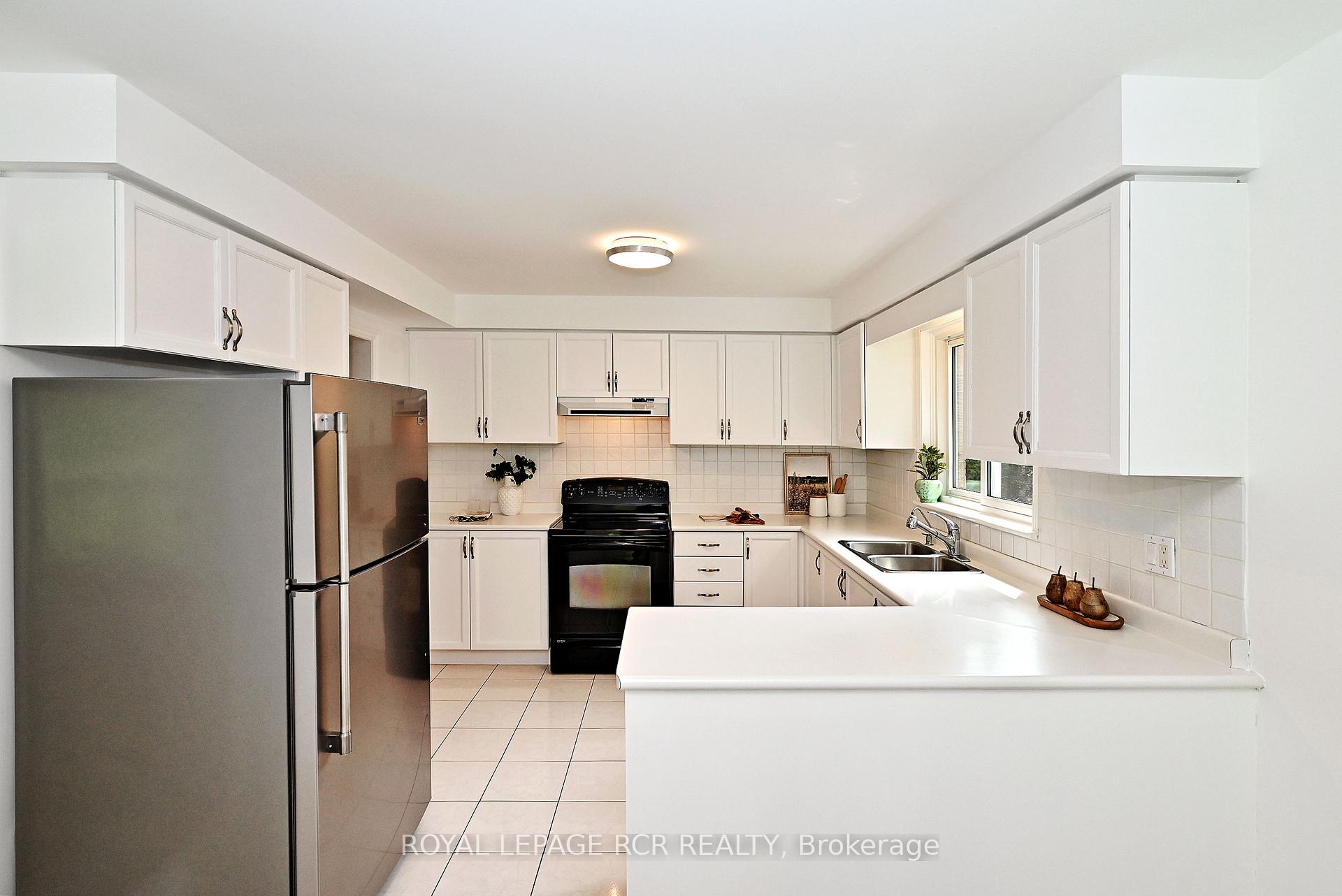 Photo 15 of 34 Cady Court, Aurora, Aurora Highlands — HOMEH
