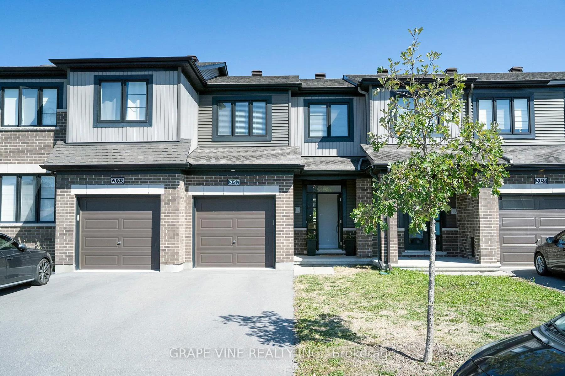 Photo 1 of 2057 Caltra Crescent, Ottawa, Barrhaven - Half Moon Bay — HOMEH