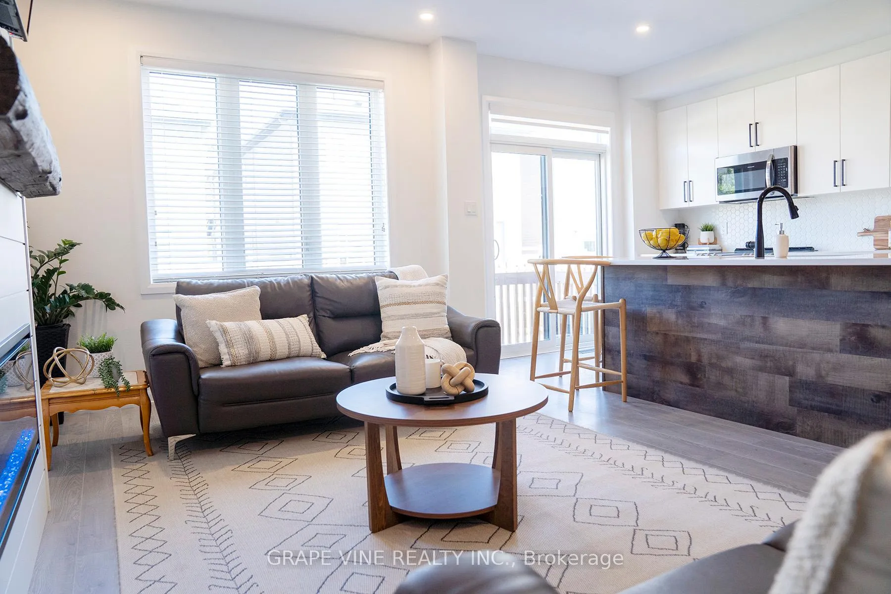 Photo 12 of 2057 Caltra Crescent, Ottawa, Barrhaven - Half Moon Bay — HOMEH