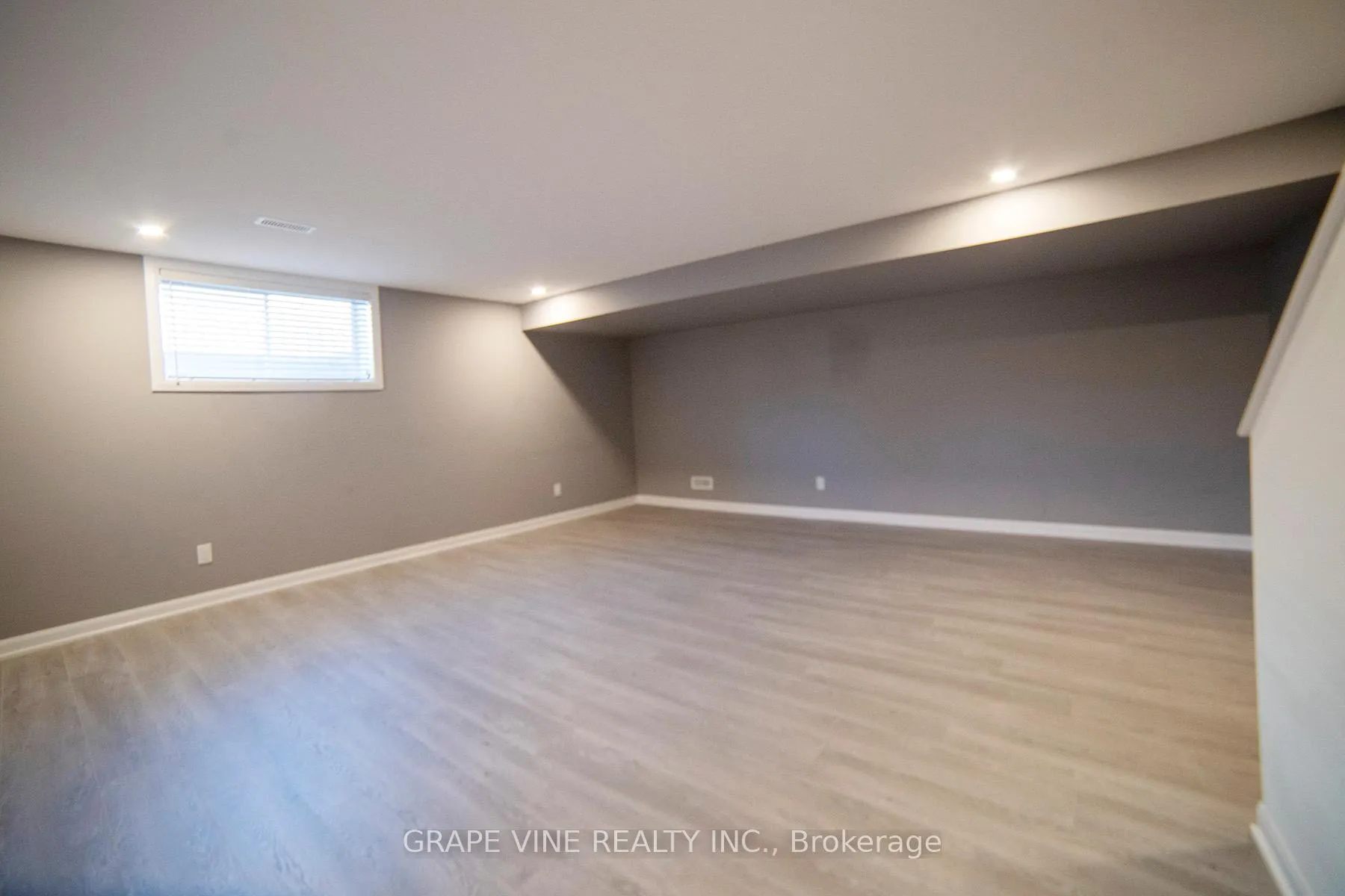 Photo 44 of 2057 Caltra Crescent, Ottawa, Barrhaven - Half Moon Bay — HOMEH