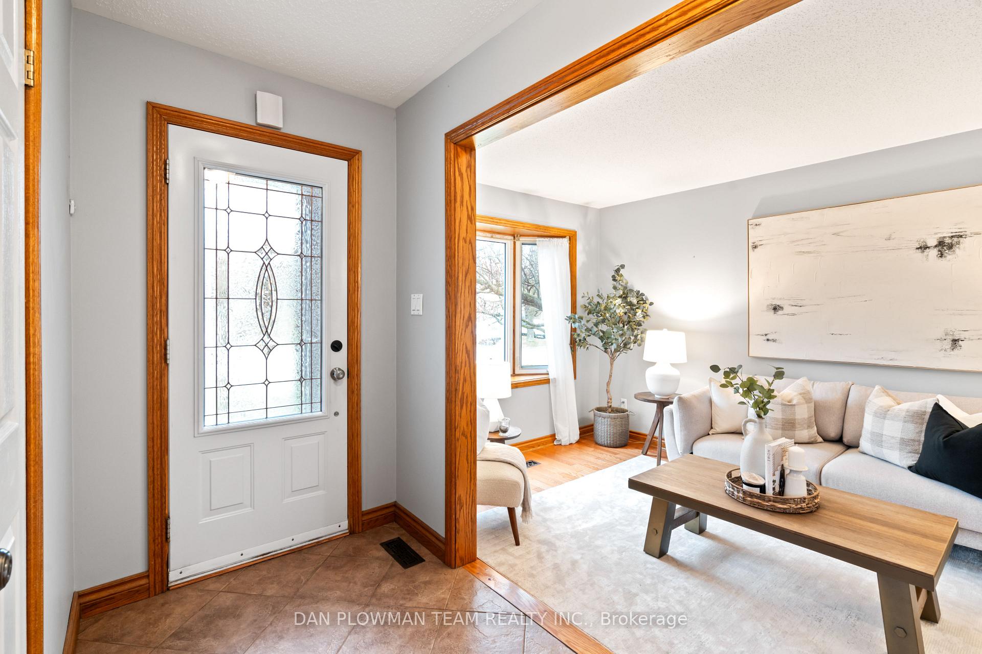 Photo 3 of 12 Vanessa Place, Whitby, Blue Grass Meadows — HOMEH