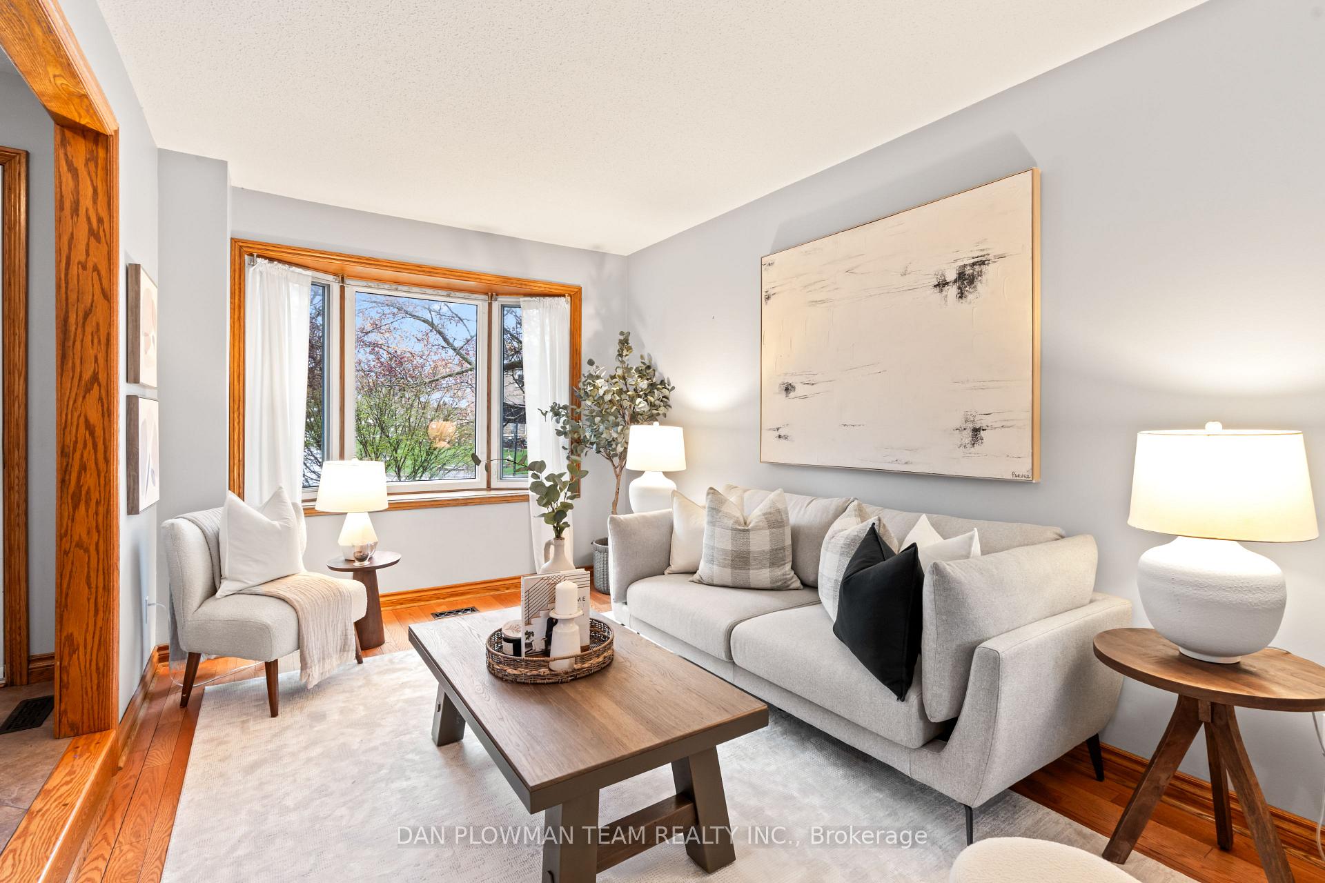 Photo 5 of 12 Vanessa Place, Whitby, Blue Grass Meadows — HOMEH