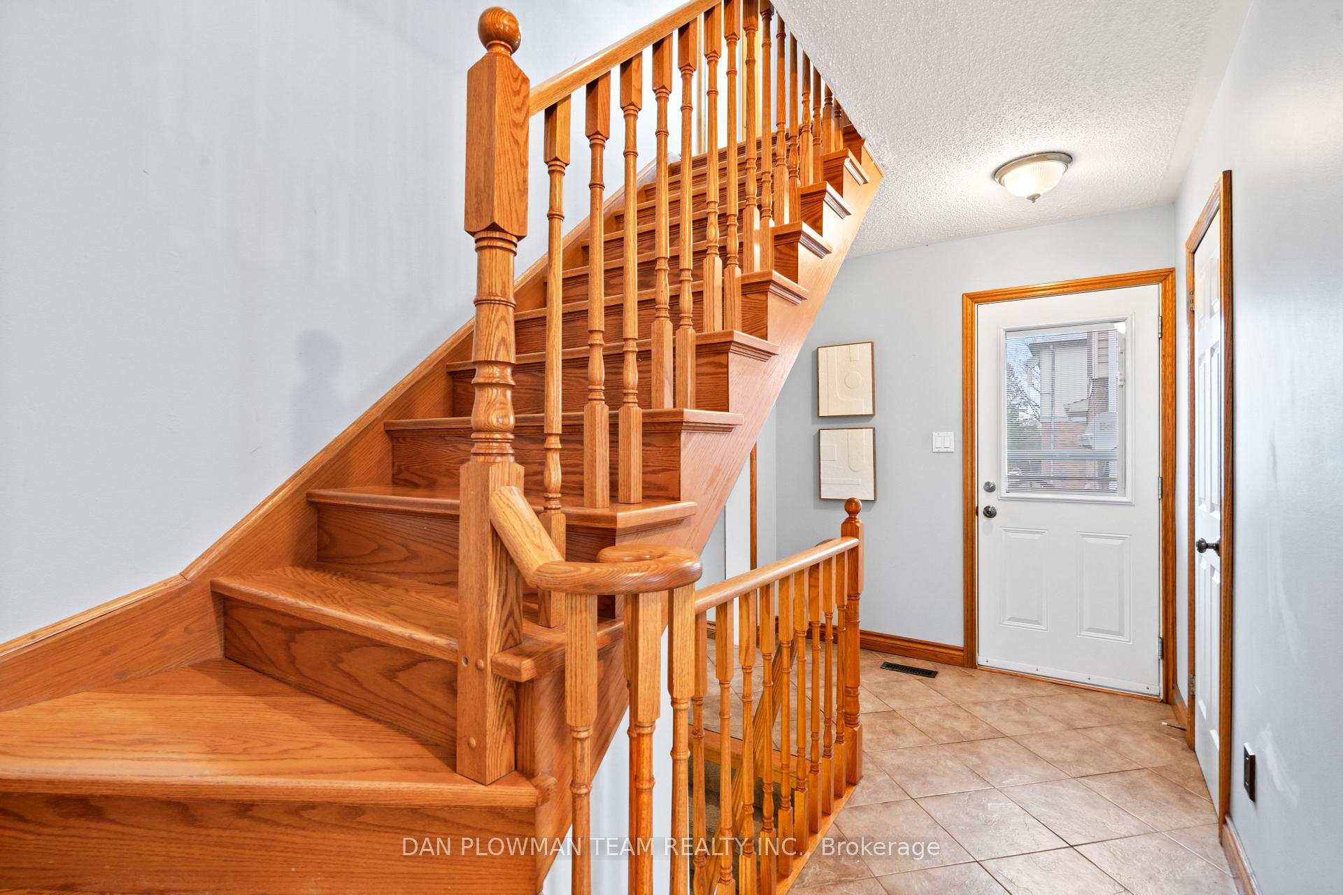 Photo 12 of 12 Vanessa Place, Whitby, Blue Grass Meadows — HOMEH