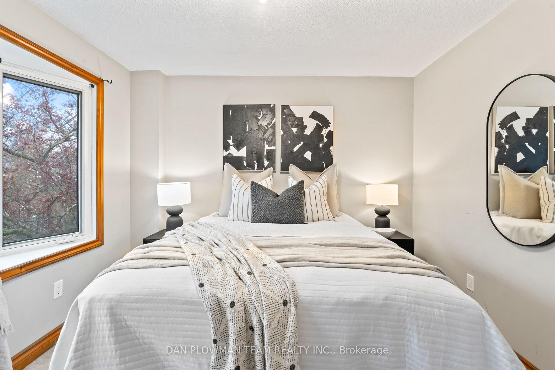Photo 22 of 12 Vanessa Place, Whitby, Blue Grass Meadows — HOMEH