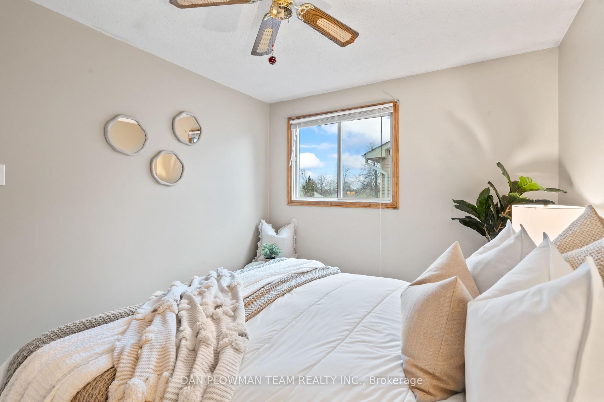 Photo 24 of 12 Vanessa Place, Whitby, Blue Grass Meadows — HOMEH