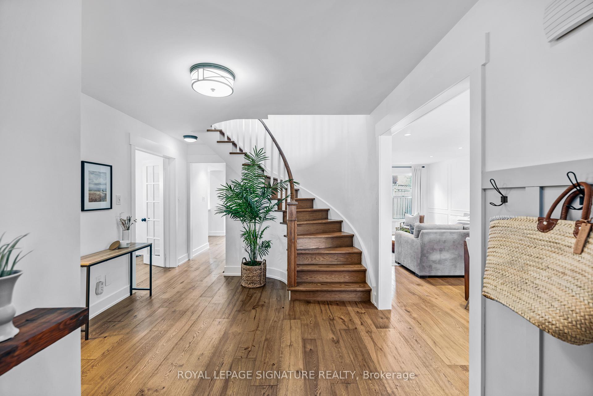Photo 3 of 1575 Heathside Crescent, Pickering, Liverpool — HOMEH