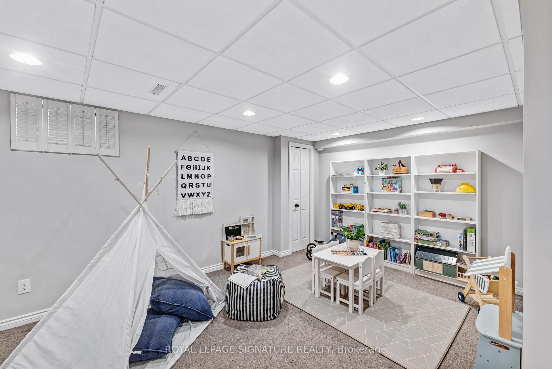 Photo 25 of 1575 Heathside Crescent, Pickering, Liverpool — HOMEH