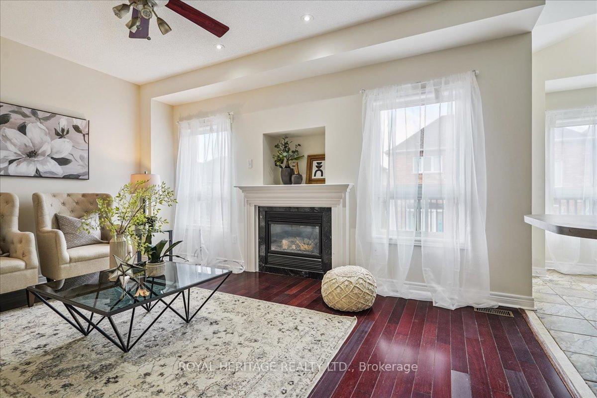 Photo 10 of 59 Styles Crescent, Ajax, Northeast Ajax — HOMEH