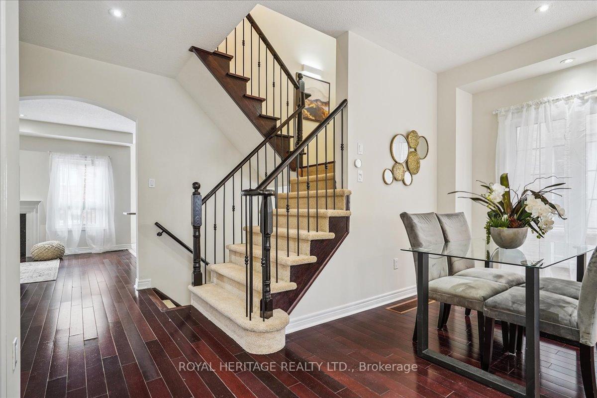 Photo 17 of 59 Styles Crescent, Ajax, Northeast Ajax — HOMEH