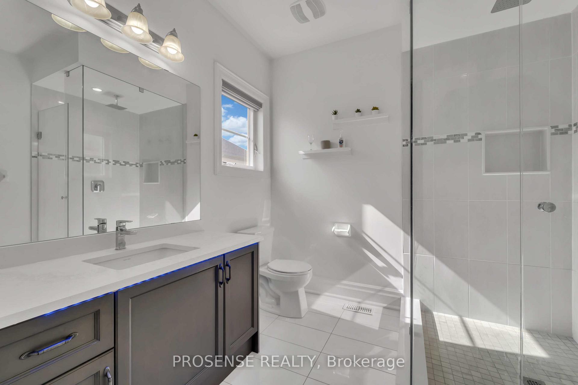 Photo 31 of 32 Rolling Green Court, Vaughan, Kleinburg — HOMEH