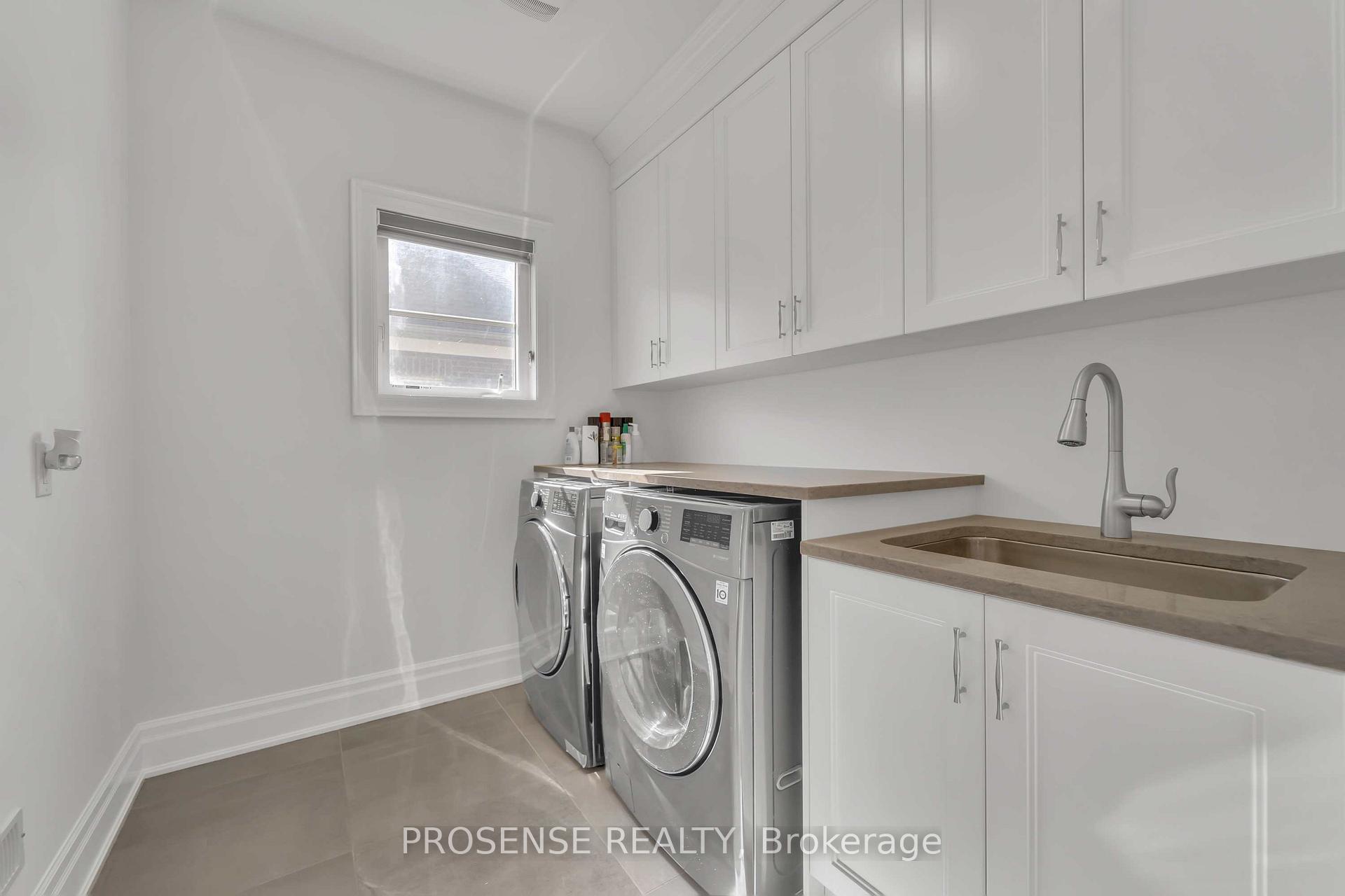 Photo 34 of 32 Rolling Green Court, Vaughan, Kleinburg — HOMEH