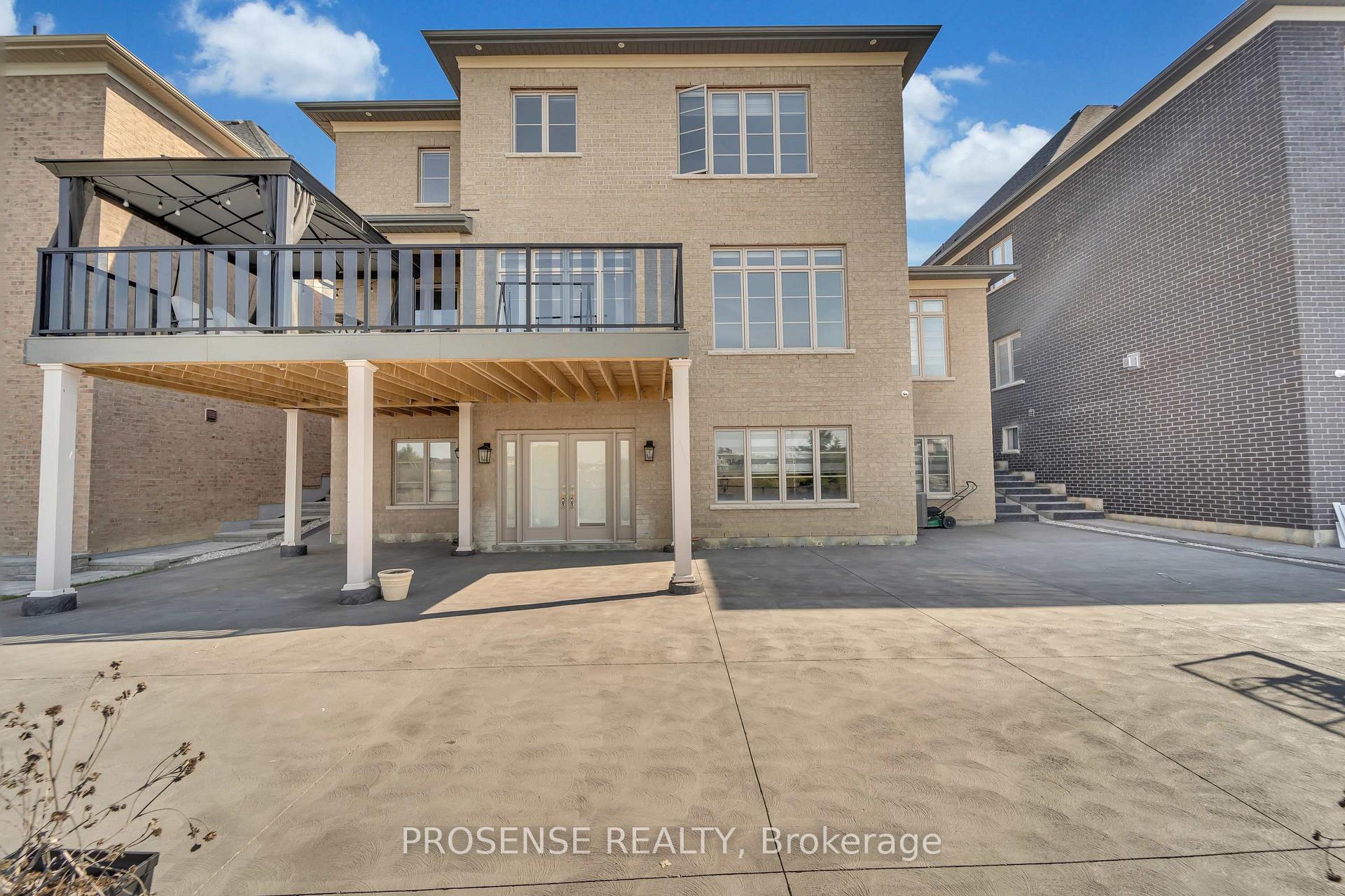 Photo 38 of 32 Rolling Green Court, Vaughan, Kleinburg — HOMEH