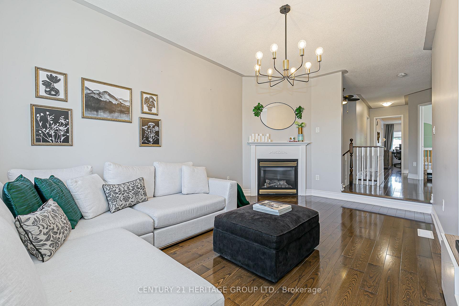 Photo 14 of 37 Peak Point Boulevard, Vaughan, Rural Vaughan — HOMEH