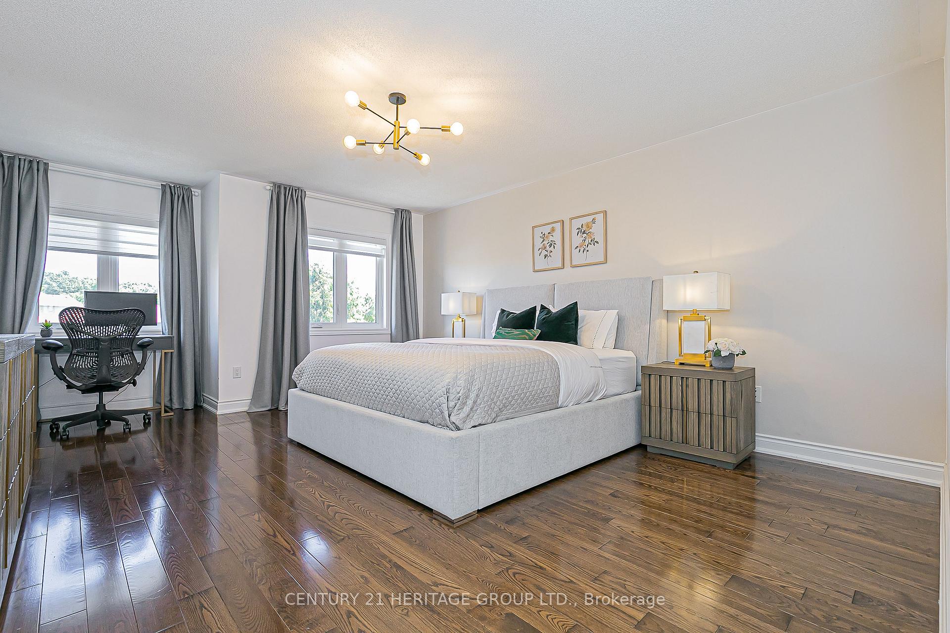 Photo 16 of 37 Peak Point Boulevard, Vaughan, Rural Vaughan — HOMEH