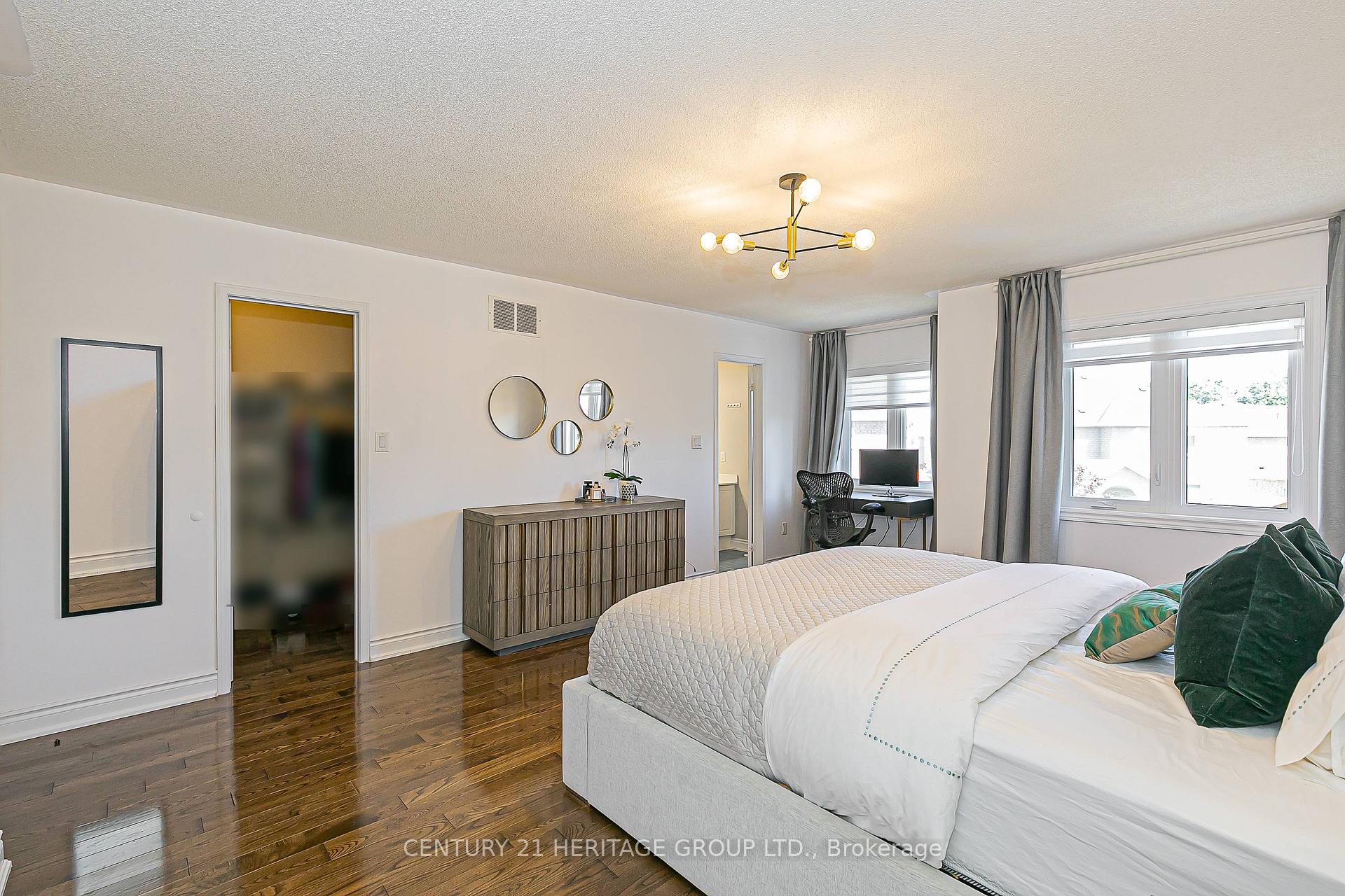Photo 17 of 37 Peak Point Boulevard, Vaughan, Rural Vaughan — HOMEH