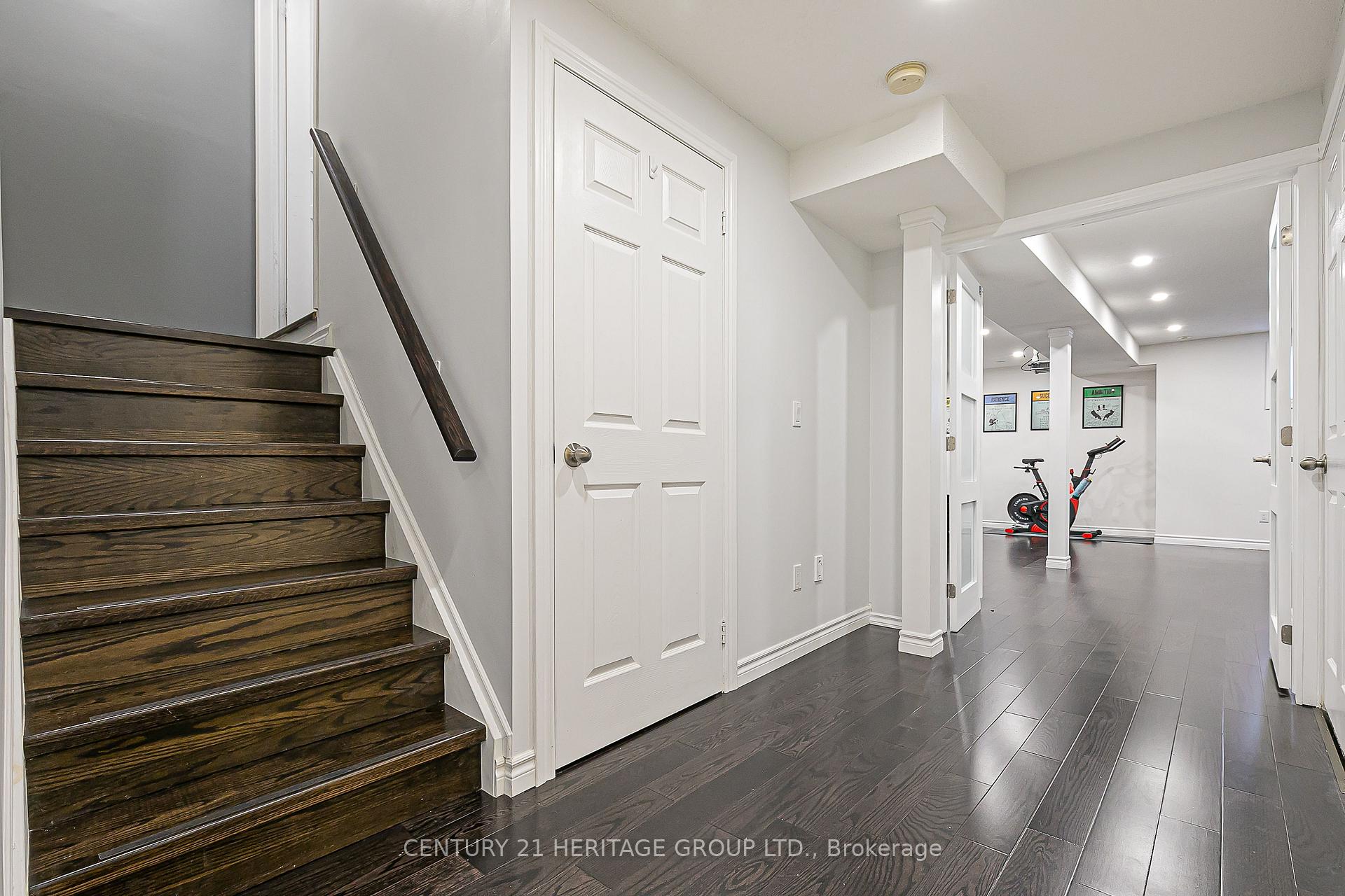 Photo 23 of 37 Peak Point Boulevard, Vaughan, Rural Vaughan — HOMEH