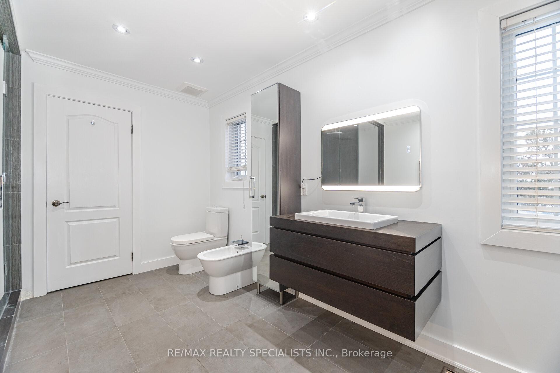 Photo 25 of 17 Montcalm Boulevard, Vaughan, Vellore Village — HOMEH