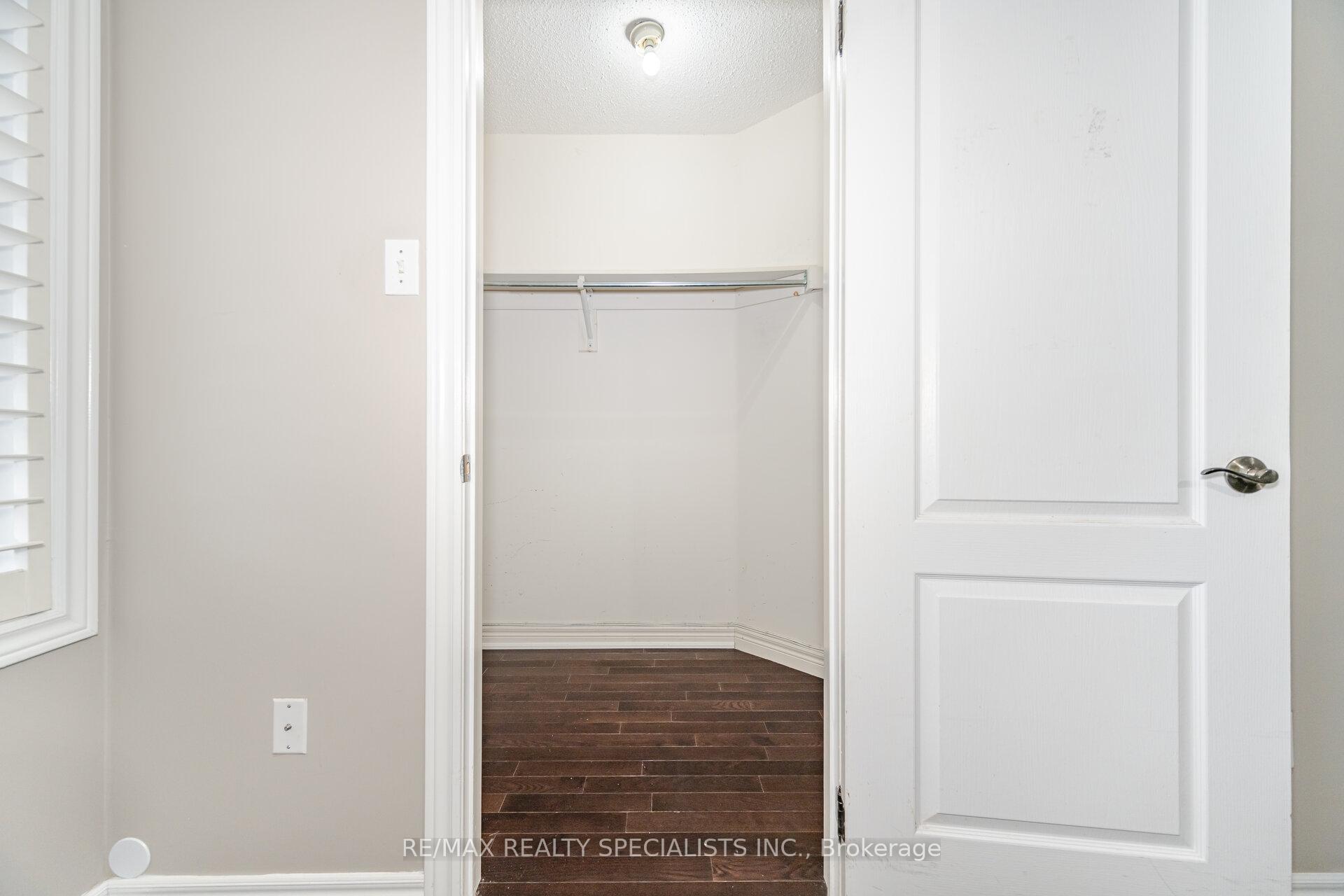 Photo 31 of 17 Montcalm Boulevard, Vaughan, Vellore Village — HOMEH