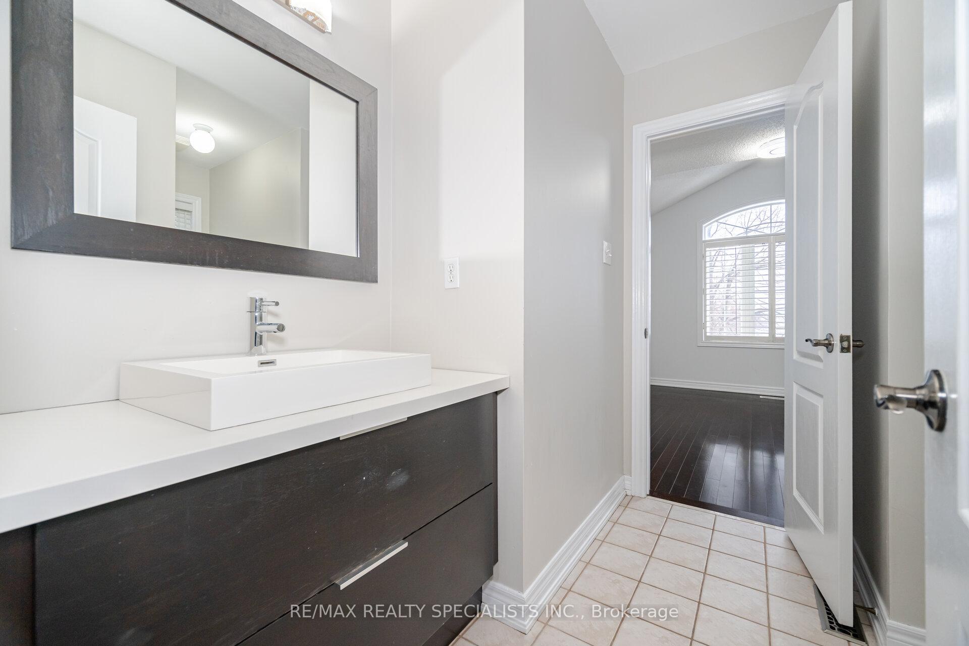 Photo 34 of 17 Montcalm Boulevard, Vaughan, Vellore Village — HOMEH