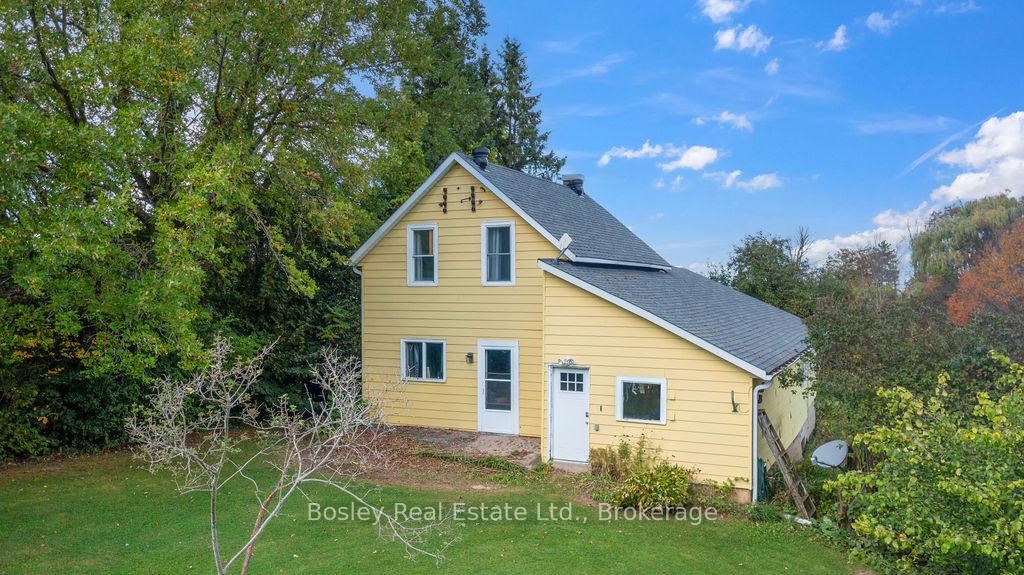 Front of 355695 The Blue Mountain Euphrasia Townline