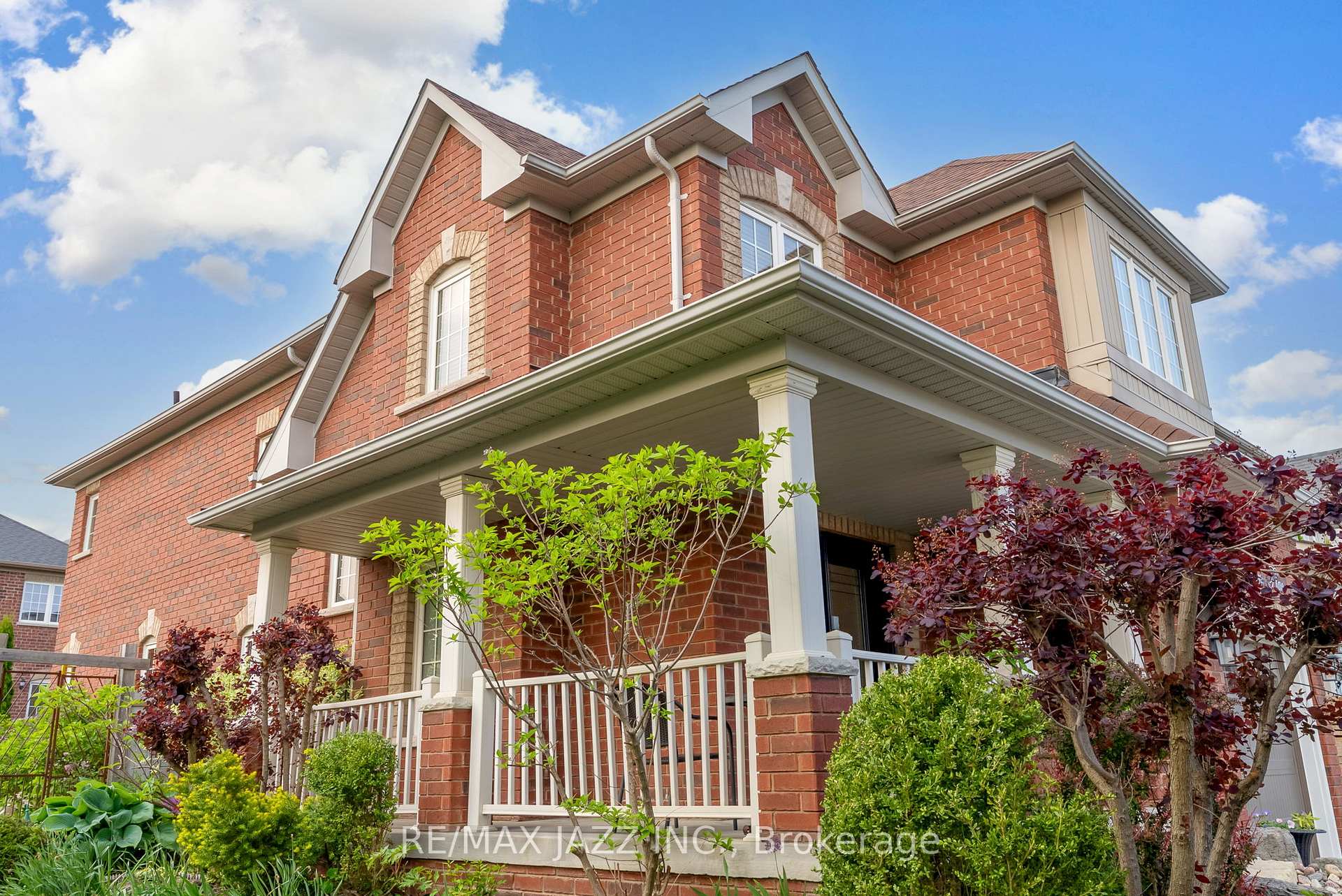 Photo 3 of 119 Bettina Place, Whitby, Rolling Acres — HOMEH