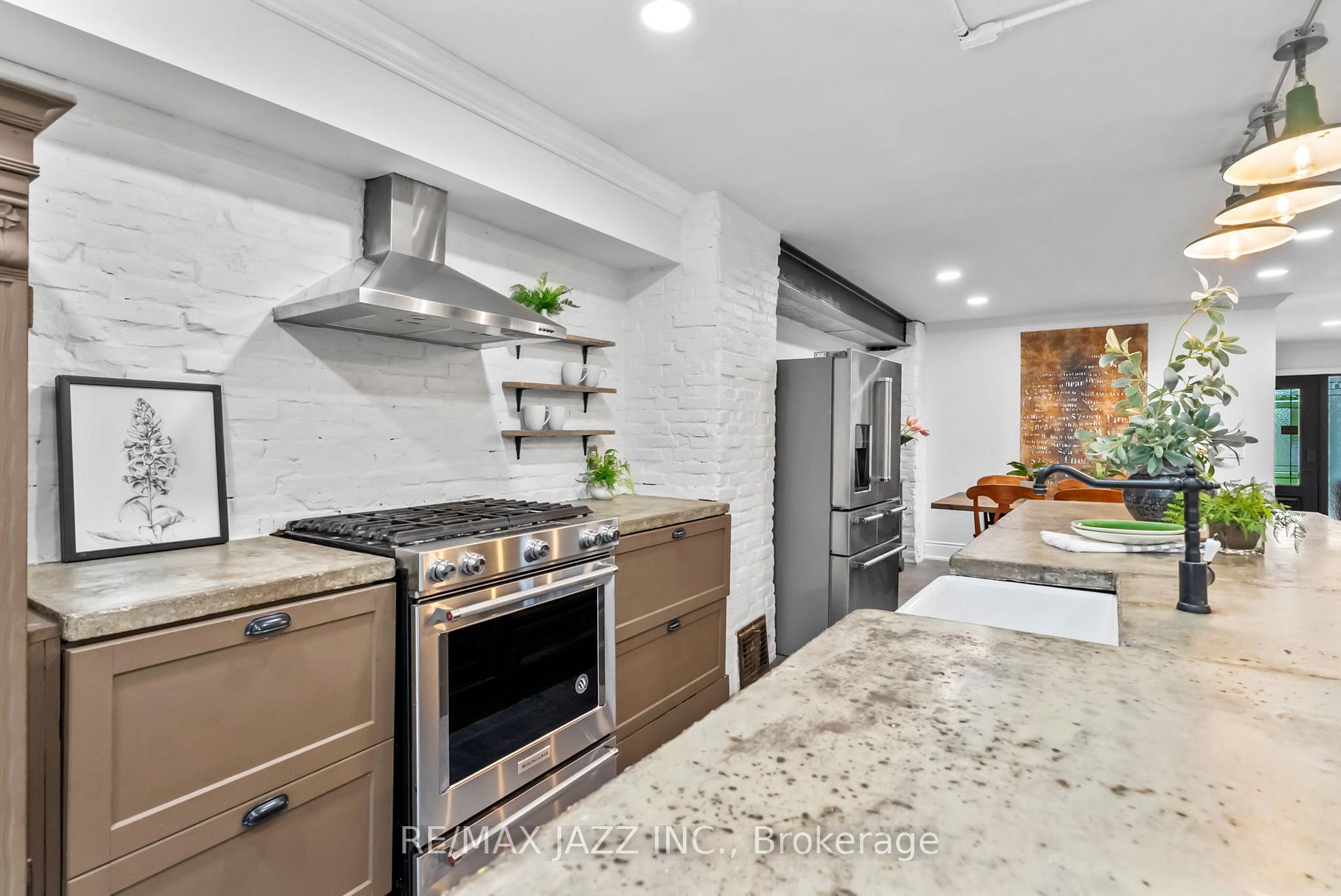 Photo 13 of 119 Bettina Place, Whitby, Rolling Acres — HOMEH