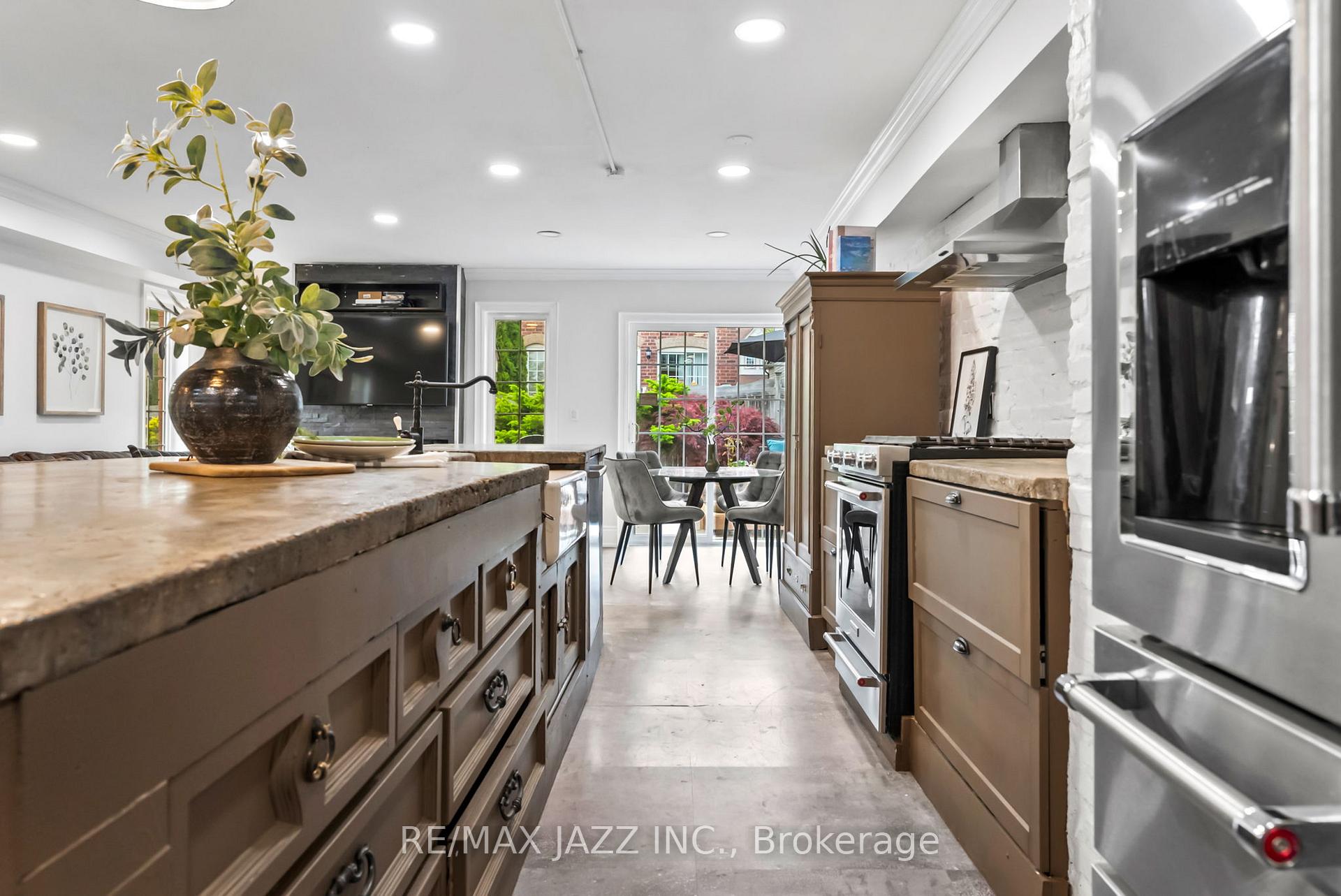 Photo 15 of 119 Bettina Place, Whitby, Rolling Acres — HOMEH