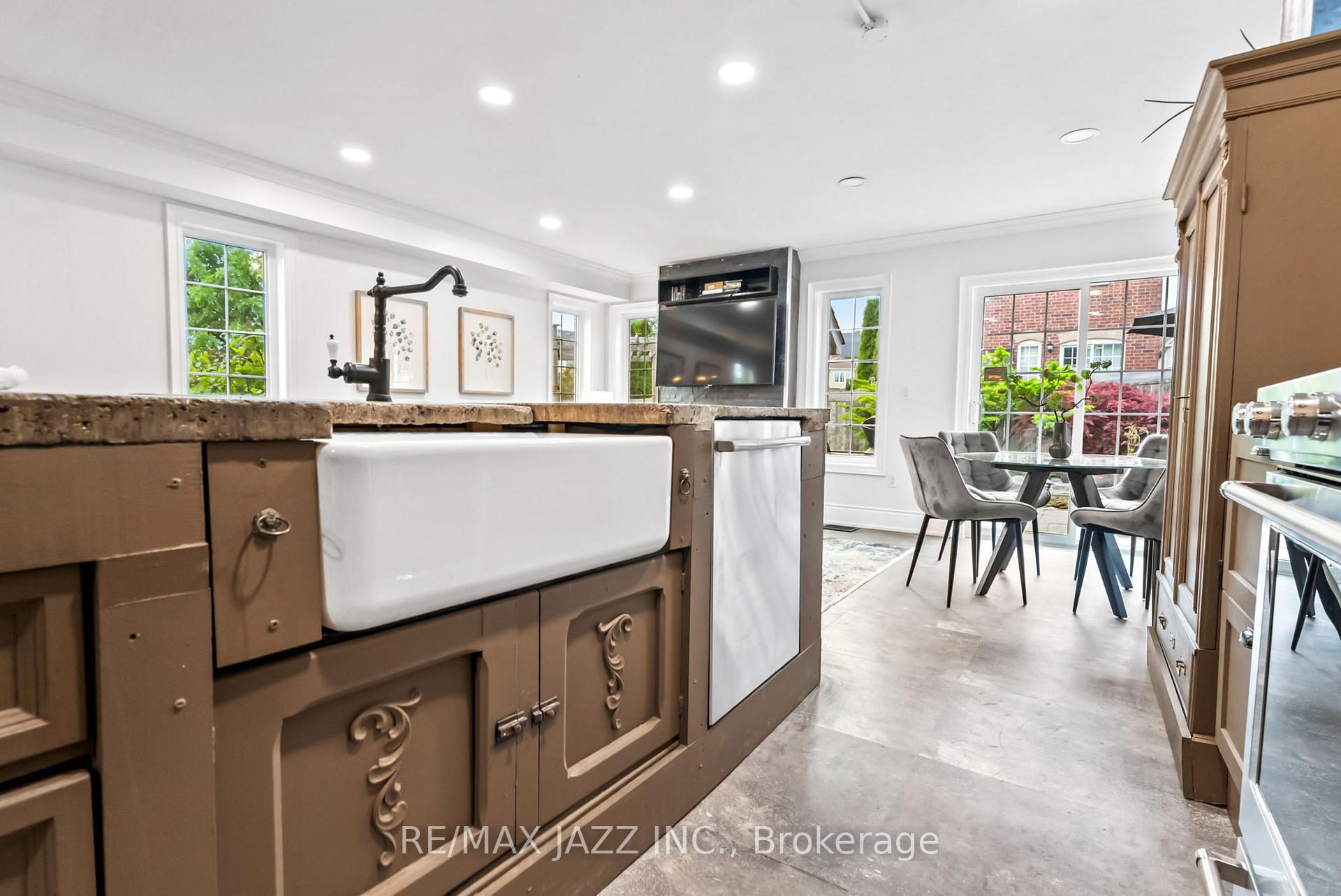 Photo 16 of 119 Bettina Place, Whitby, Rolling Acres — HOMEH