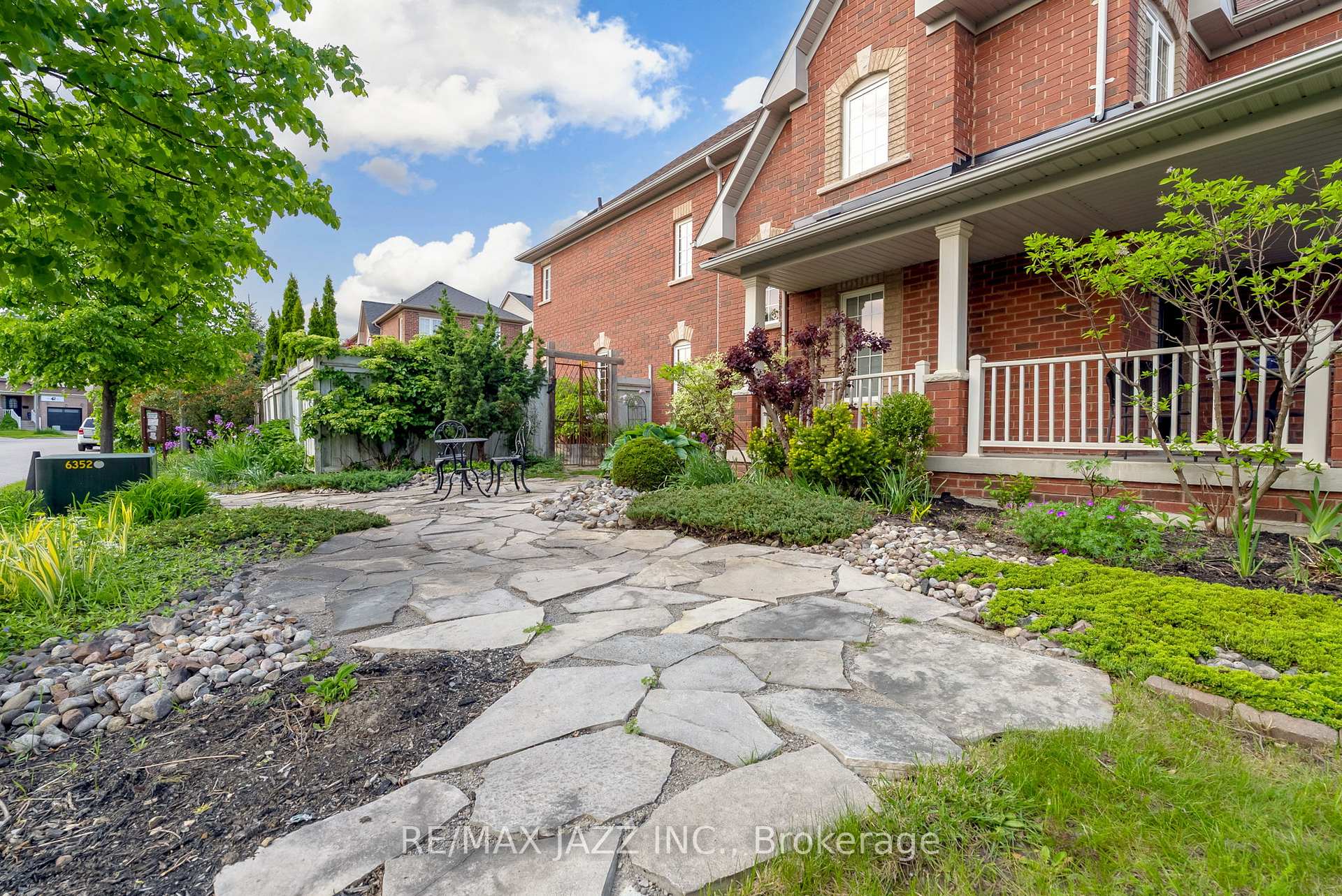 Photo 40 of 119 Bettina Place, Whitby, Rolling Acres — HOMEH