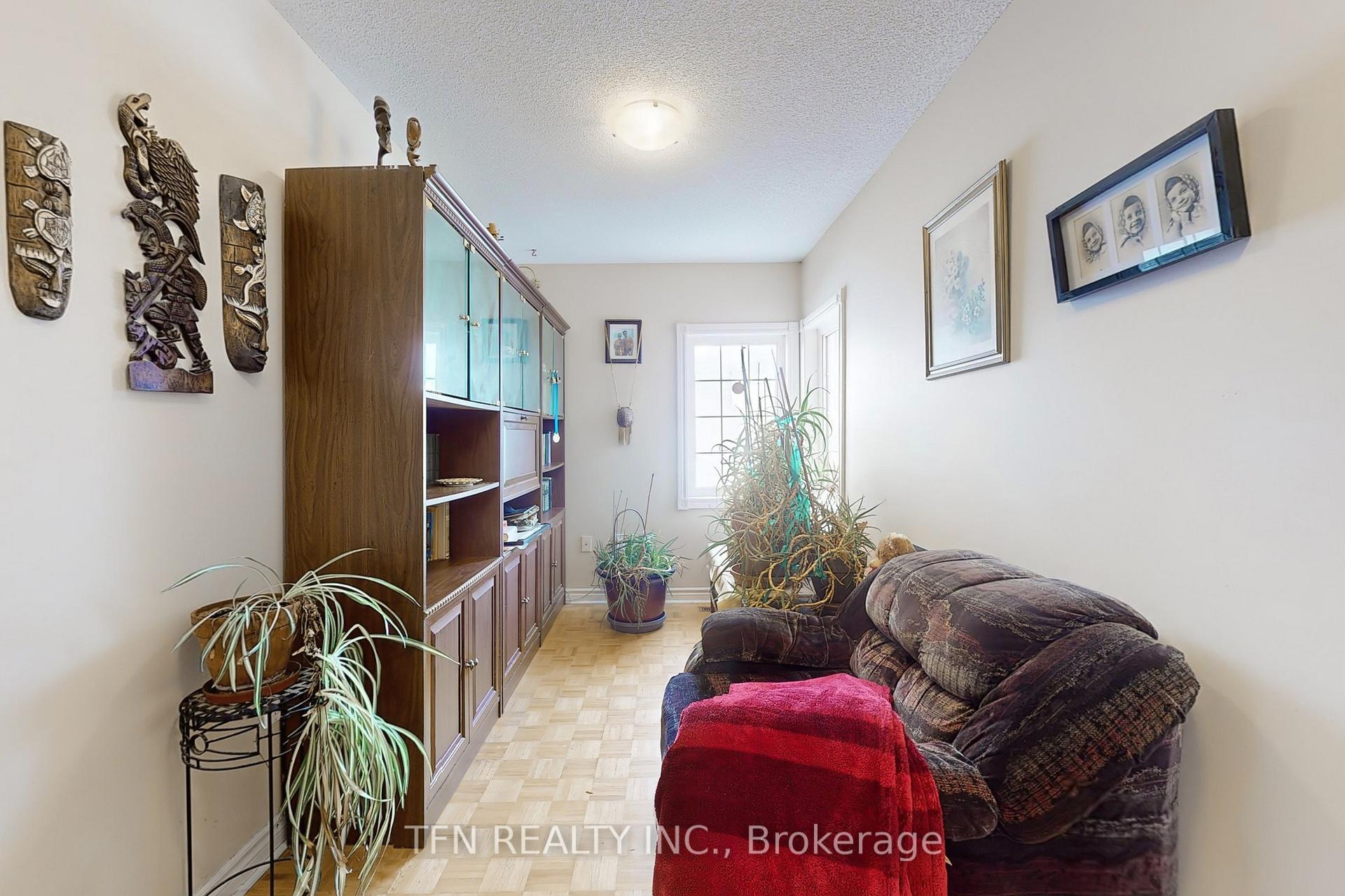 Photo 15 of 189 Humberland Drive, Richmond Hill, Oak Ridges — HOMEH
