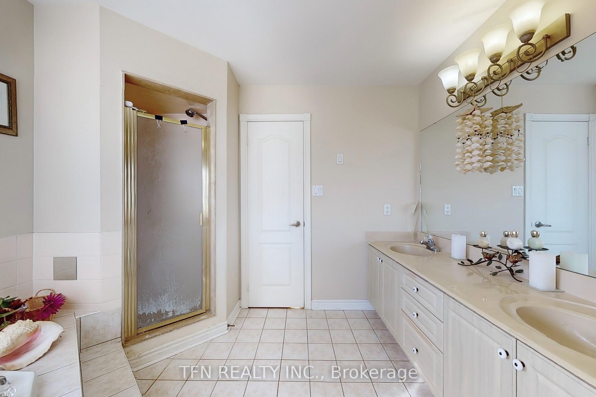Photo 20 of 189 Humberland Drive, Richmond Hill, Oak Ridges — HOMEH