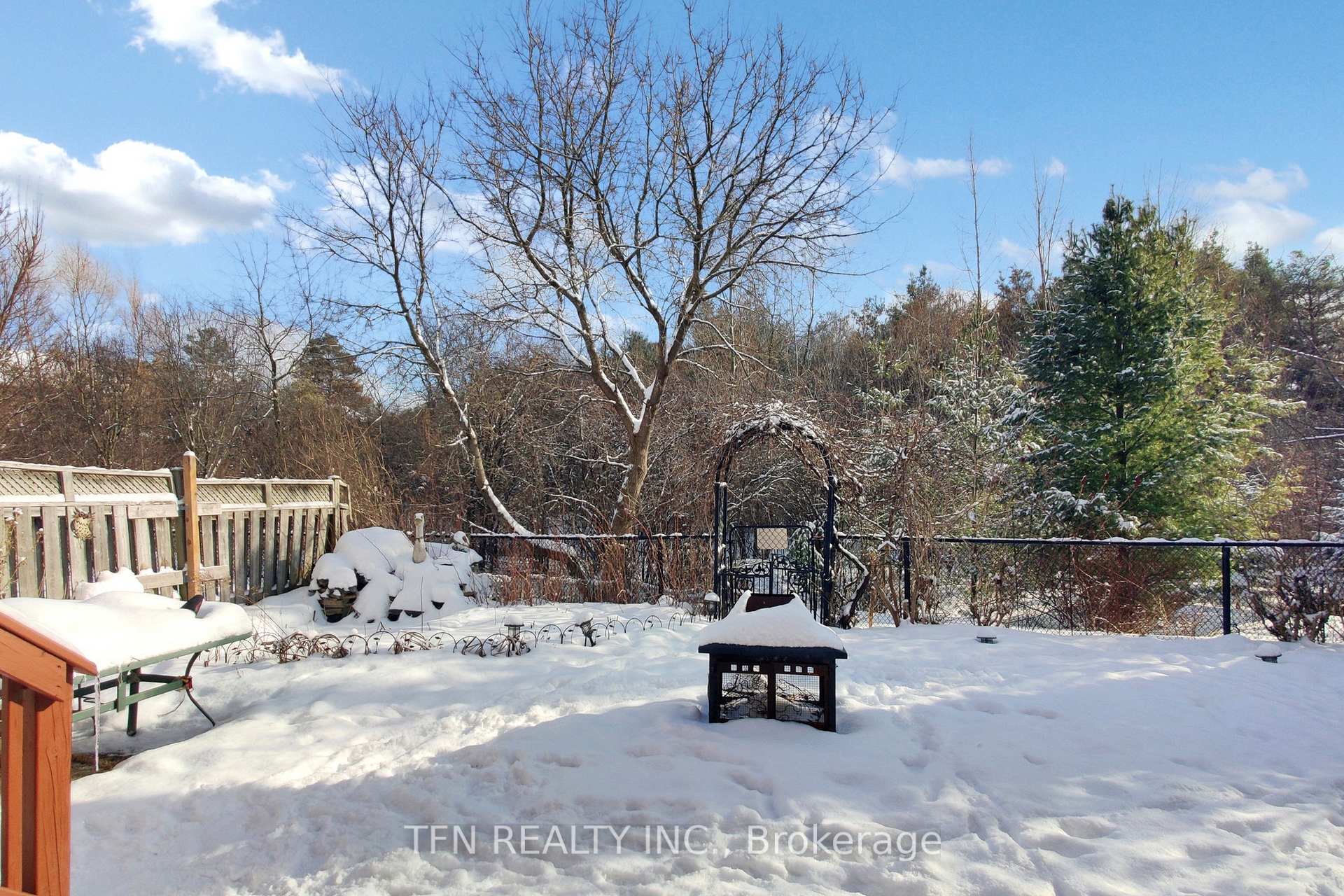 Photo 29 of 189 Humberland Drive, Richmond Hill, Oak Ridges — HOMEH