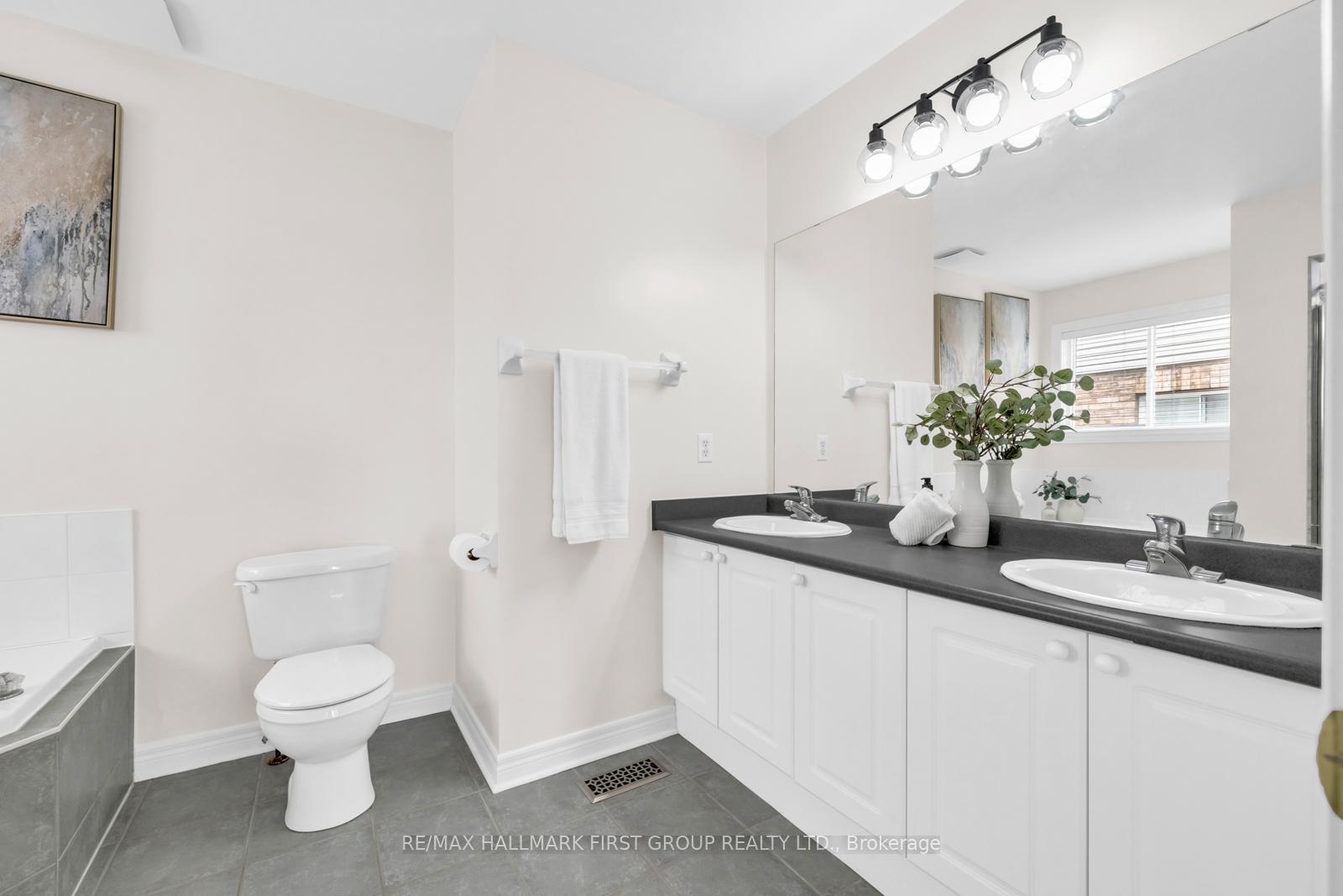 Photo 21 of 80 Darius Harns Drive, Whitby, Brooklin — HOMEH