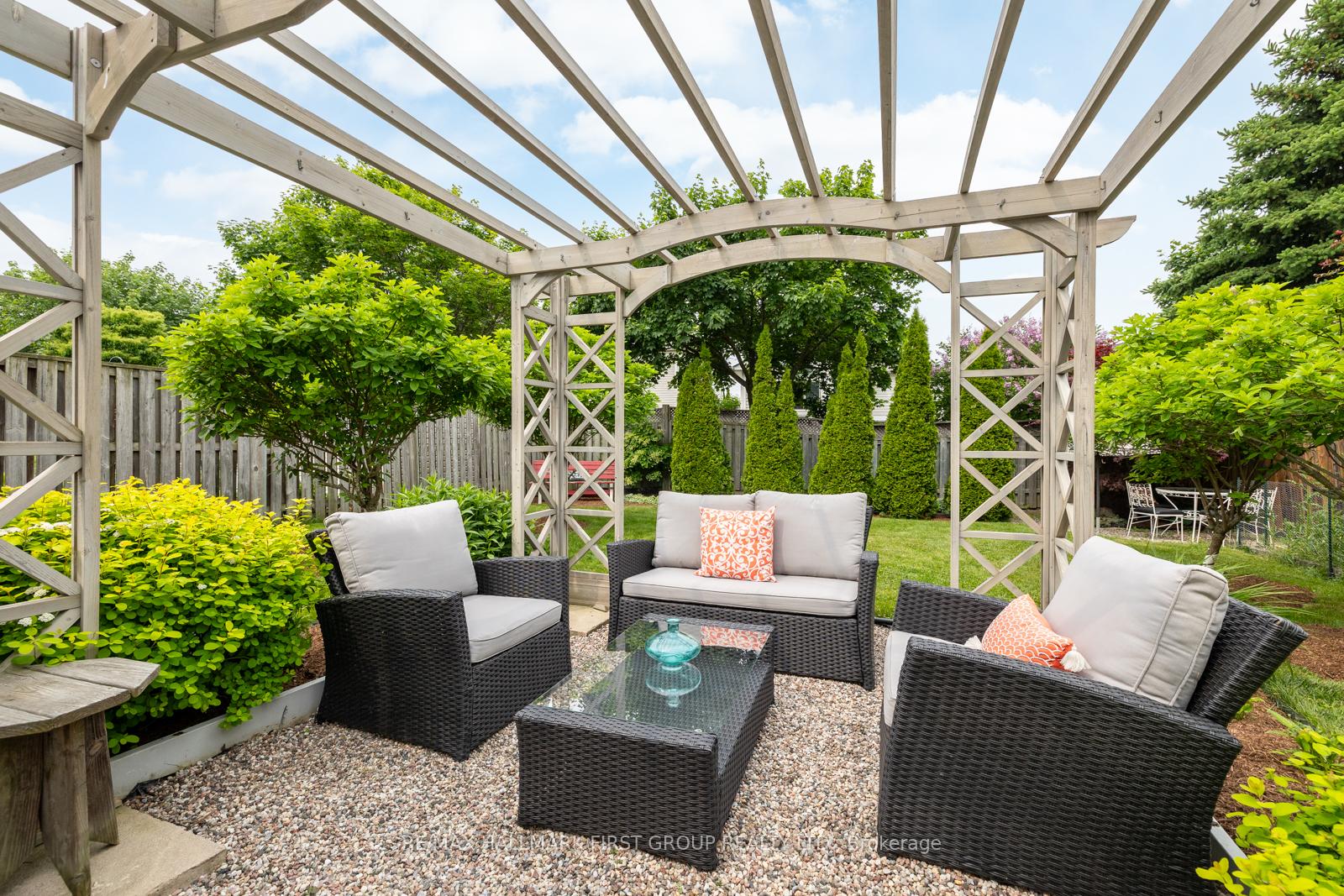 Photo 32 of 80 Darius Harns Drive, Whitby, Brooklin — HOMEH