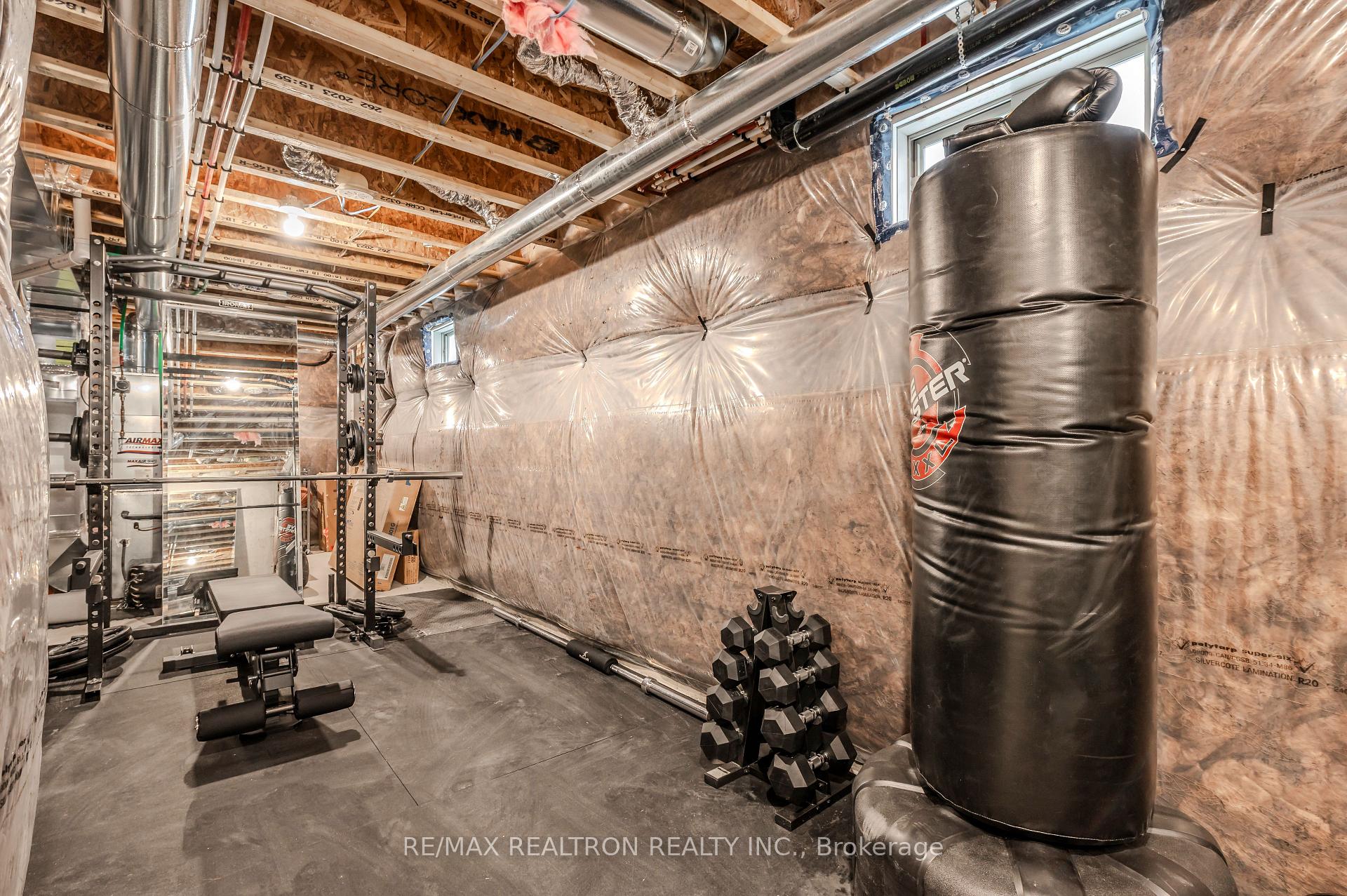 Photo 21 of 41 Chiffon Street, Vaughan, Steeles West Industrial — HOMEH