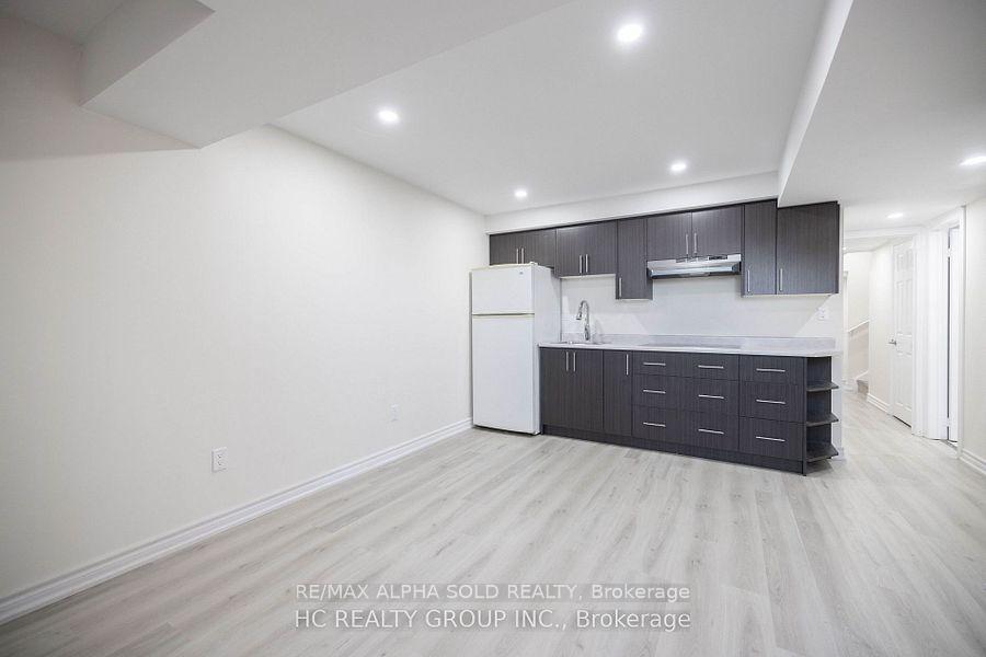 Front of Unit bsmt, 35 Stockell Crescent