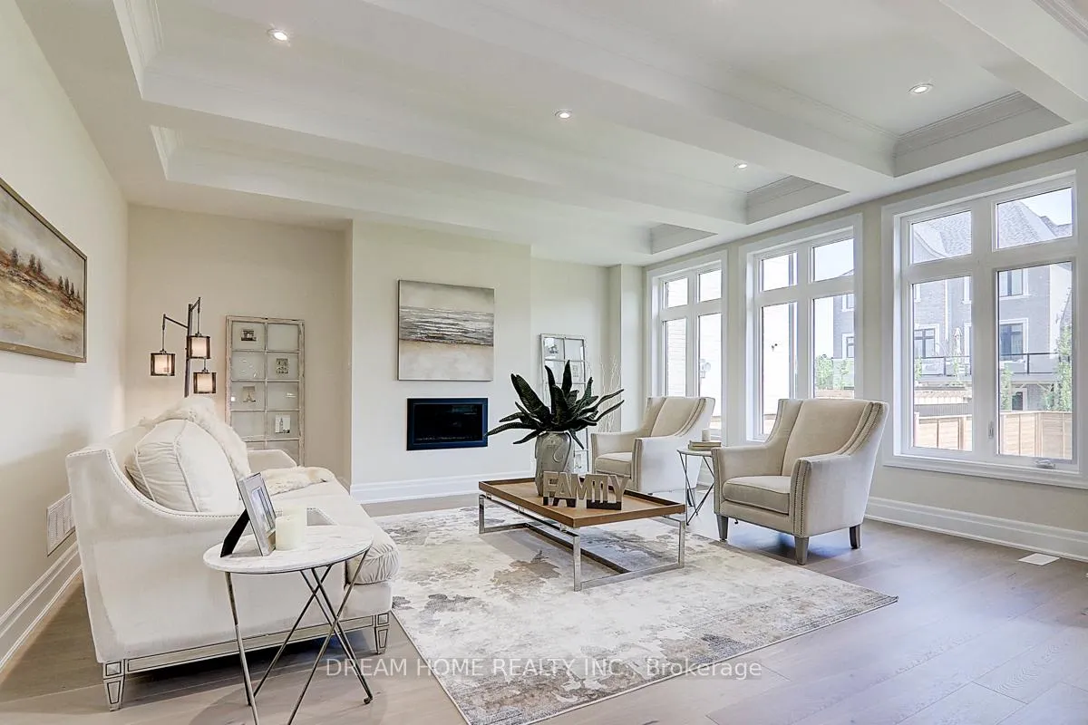 Photo 3 of 459 Via Romano Boulevard, Vaughan, Patterson — HOMEH