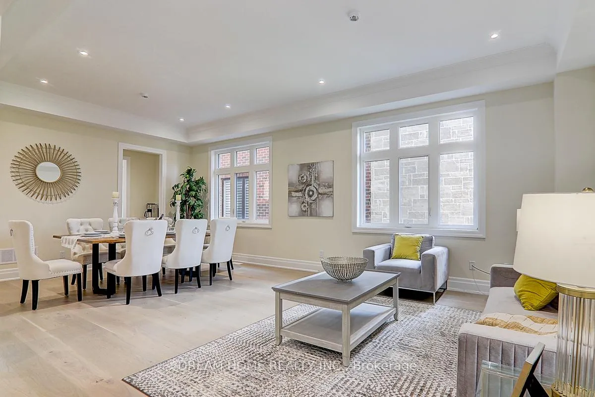 Photo 18 of 459 Via Romano Boulevard, Vaughan, Patterson — HOMEH